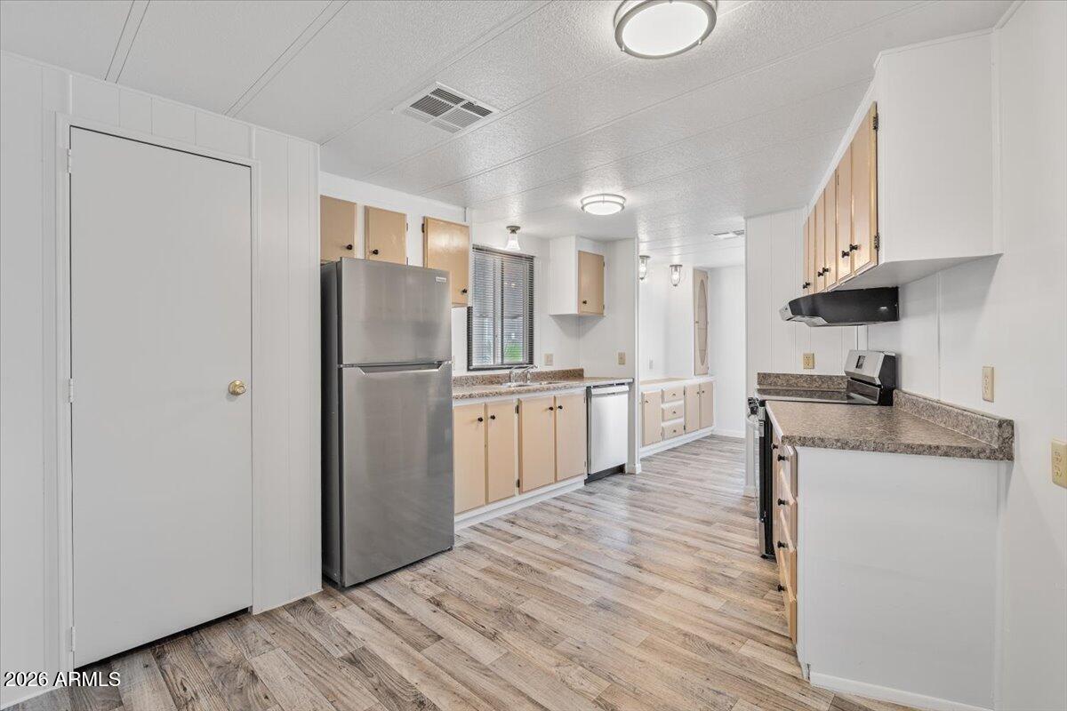 Sundial Mobile Home - Residential