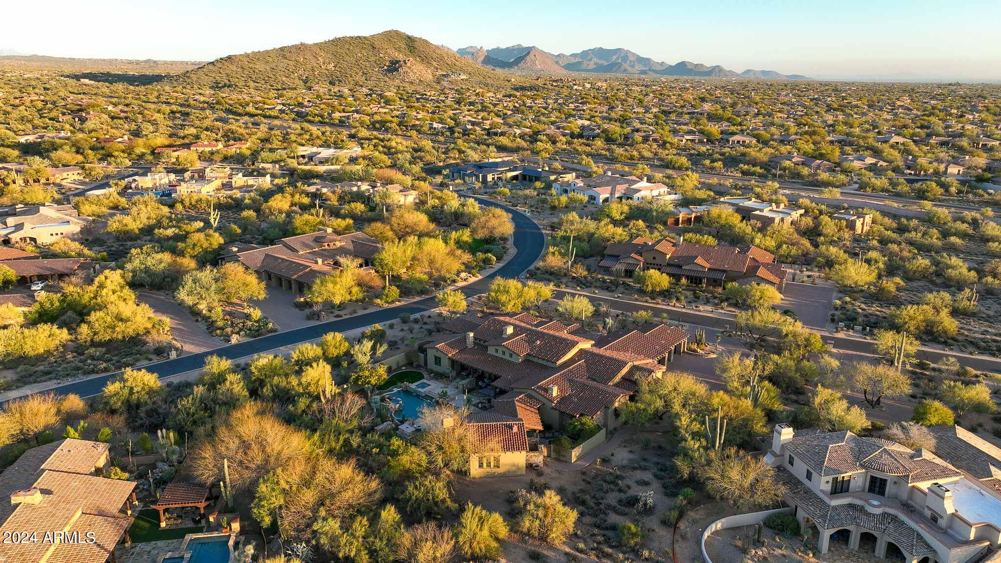 WHISPER ROCK UNIT 1 - Residential