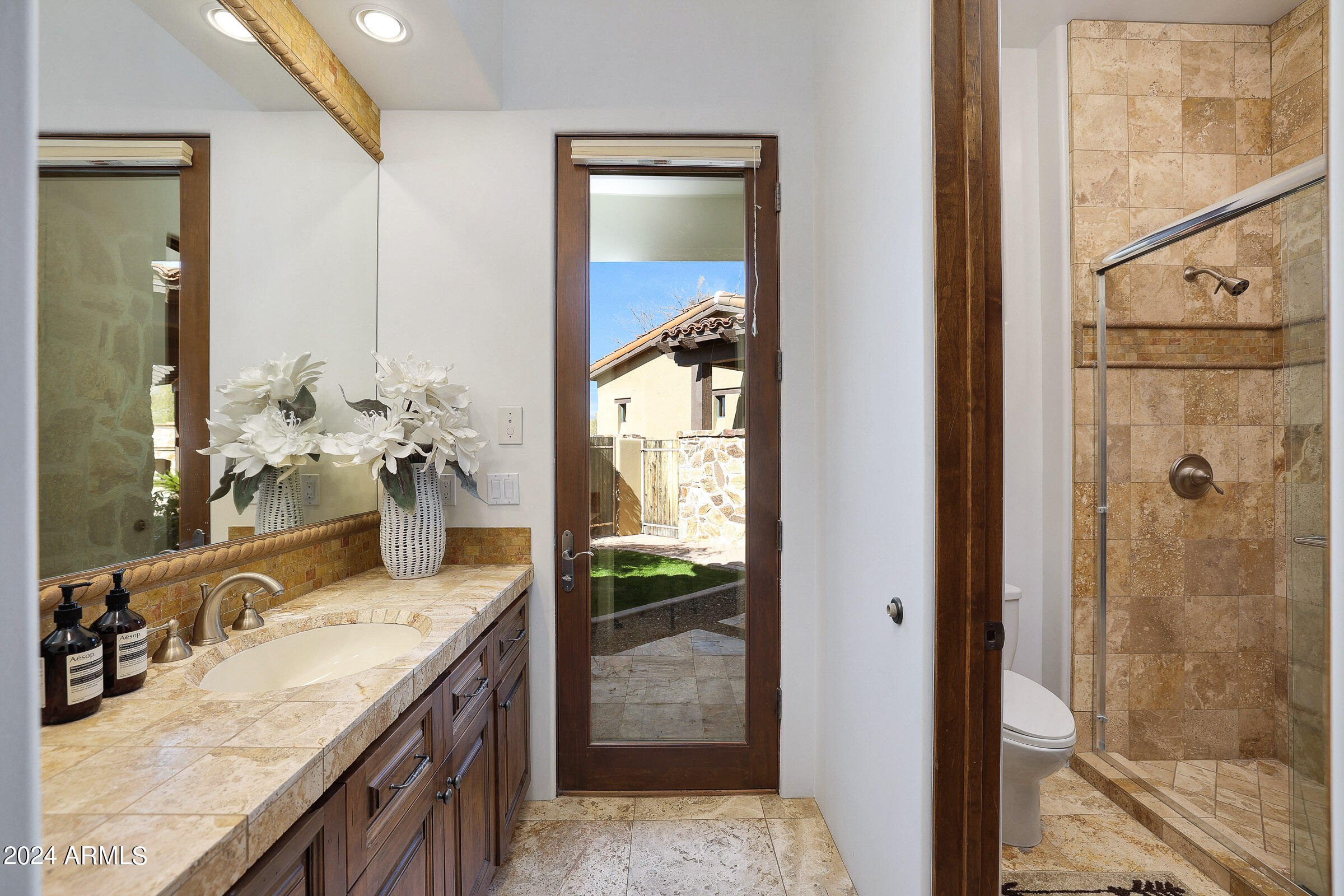 WHISPER ROCK UNIT 1 - Residential