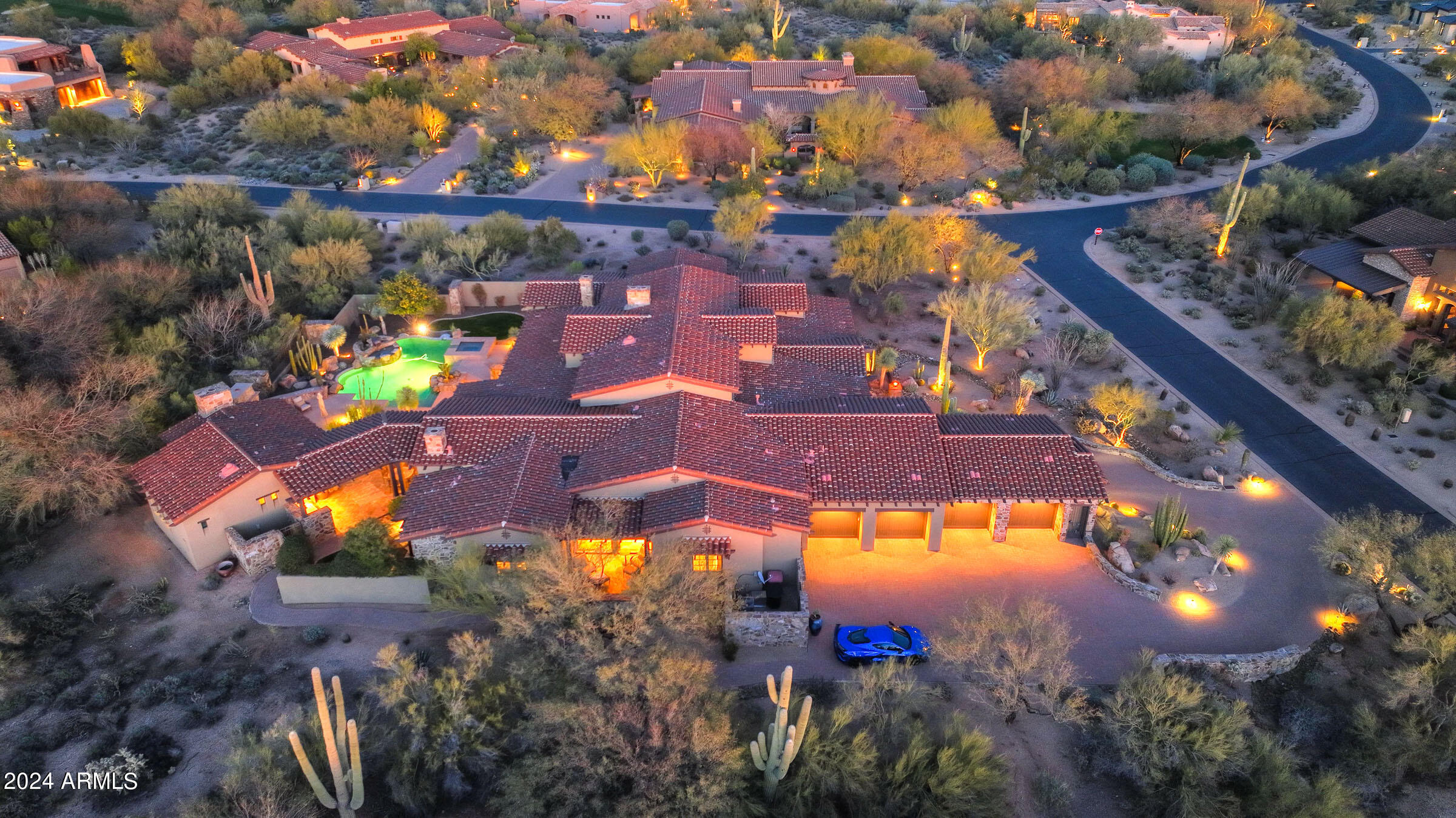 WHISPER ROCK UNIT 1 - Residential
