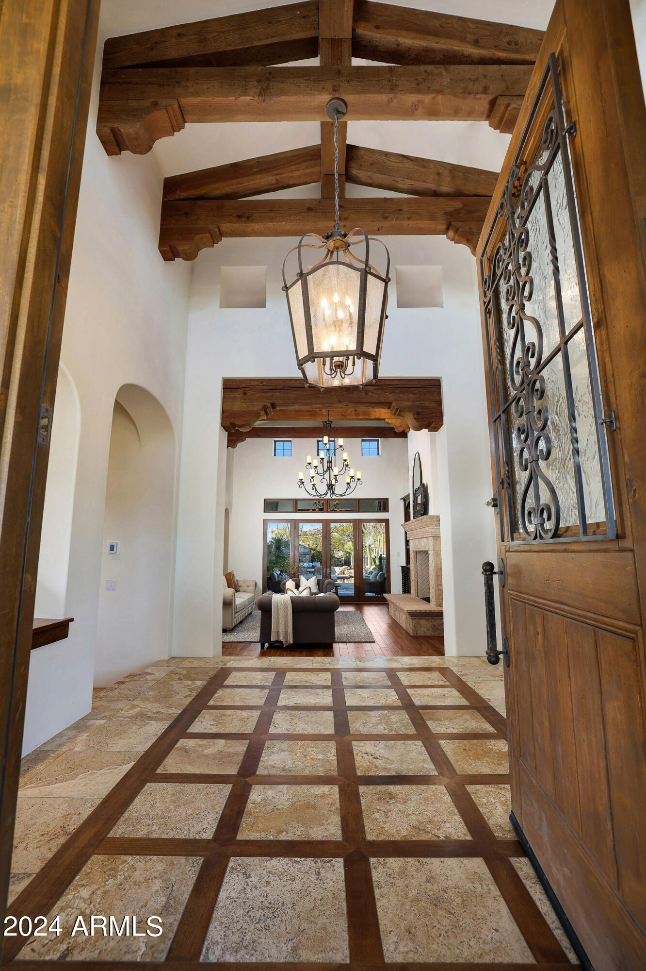 WHISPER ROCK UNIT 1 - Residential