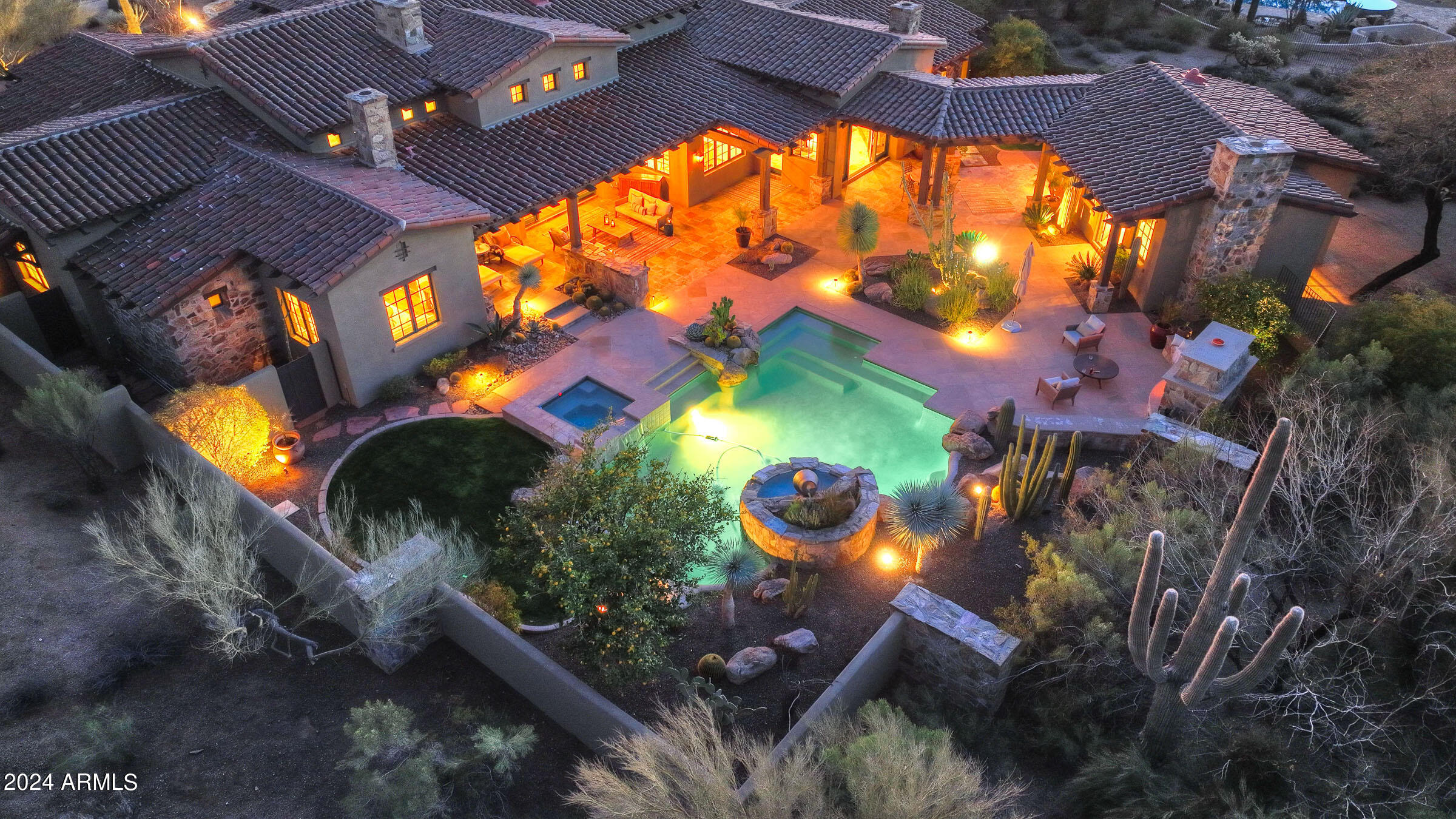 WHISPER ROCK UNIT 1 - Residential