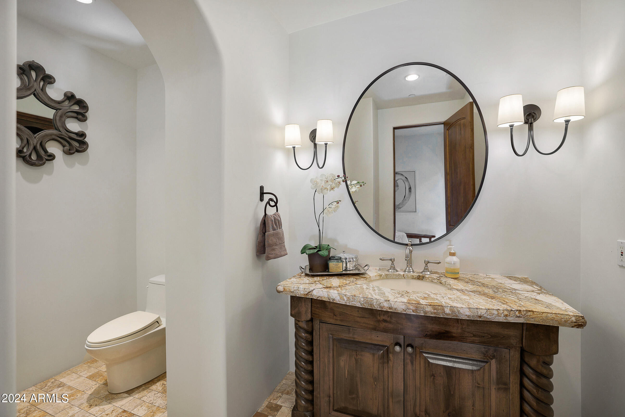 WHISPER ROCK UNIT 1 - Residential
