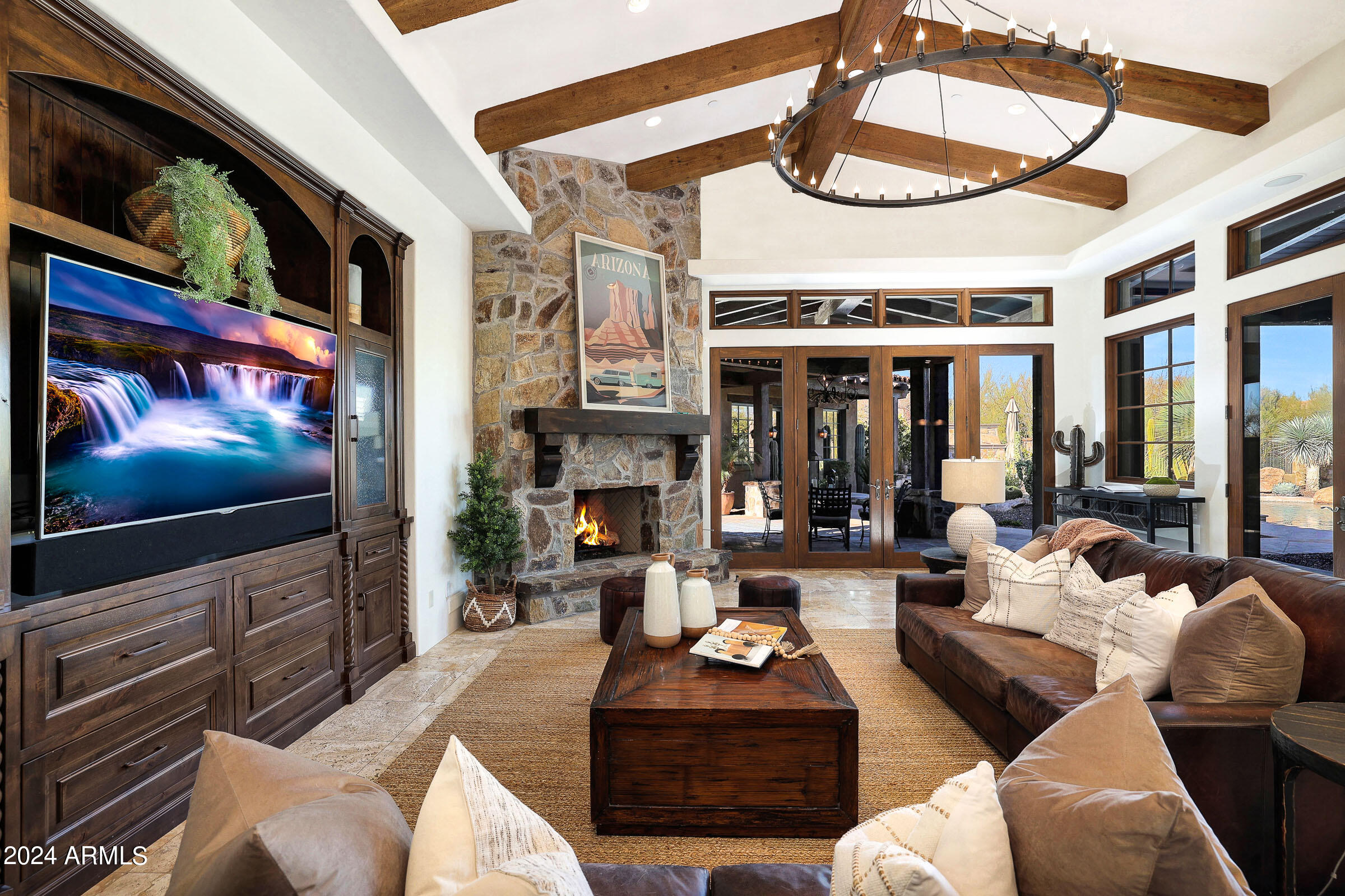 WHISPER ROCK UNIT 1 - Residential