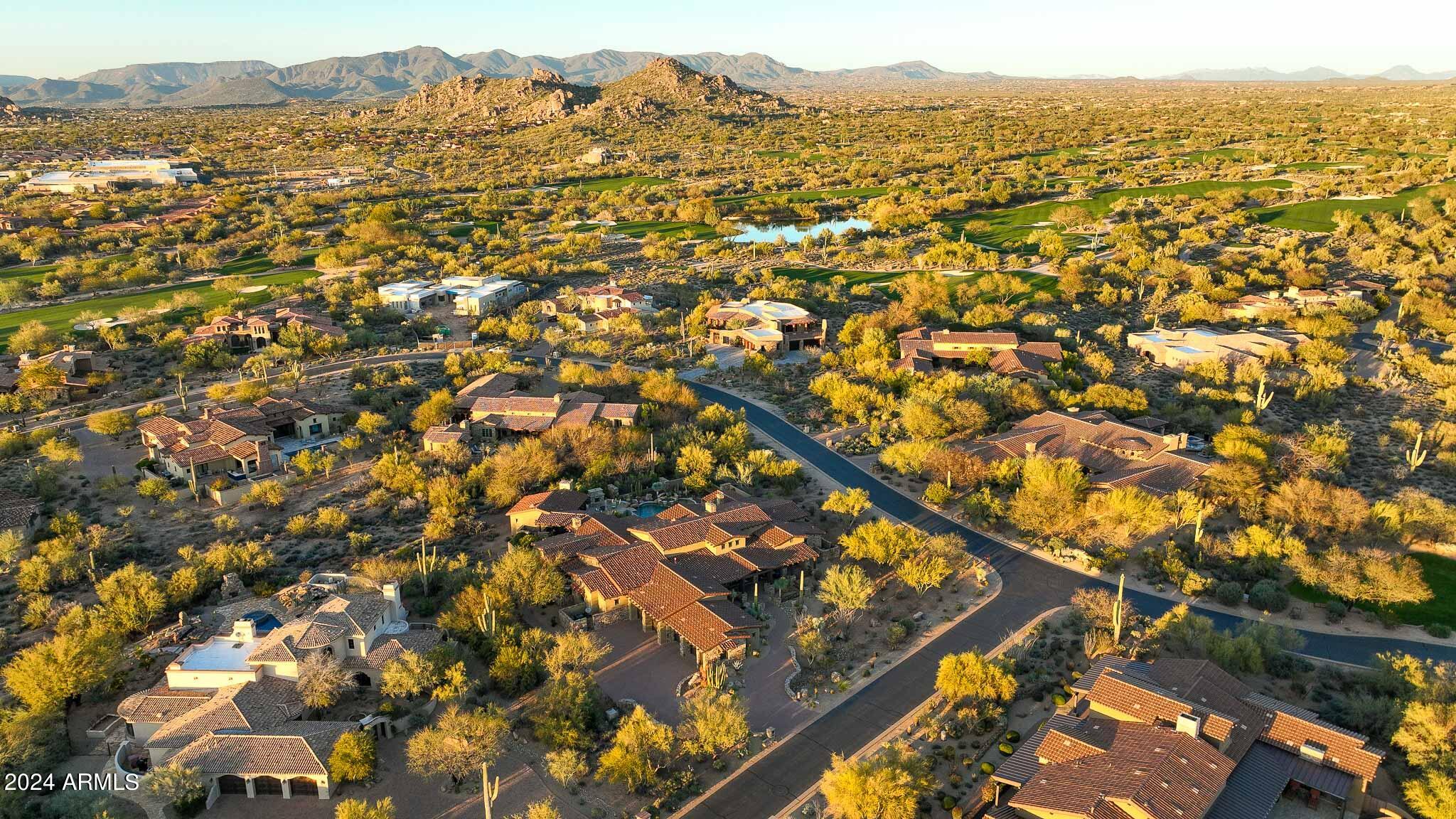 WHISPER ROCK UNIT 1 - Residential