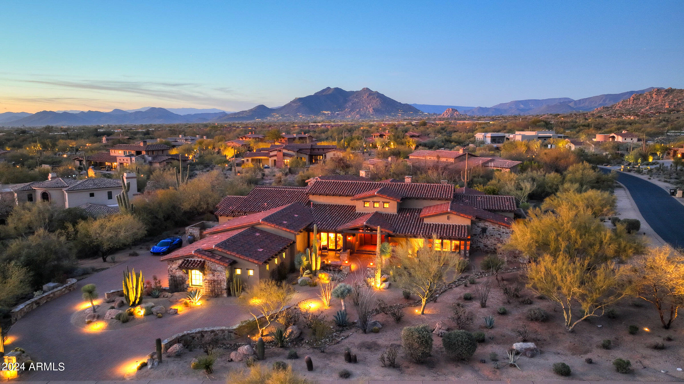 WHISPER ROCK UNIT 1 - Residential