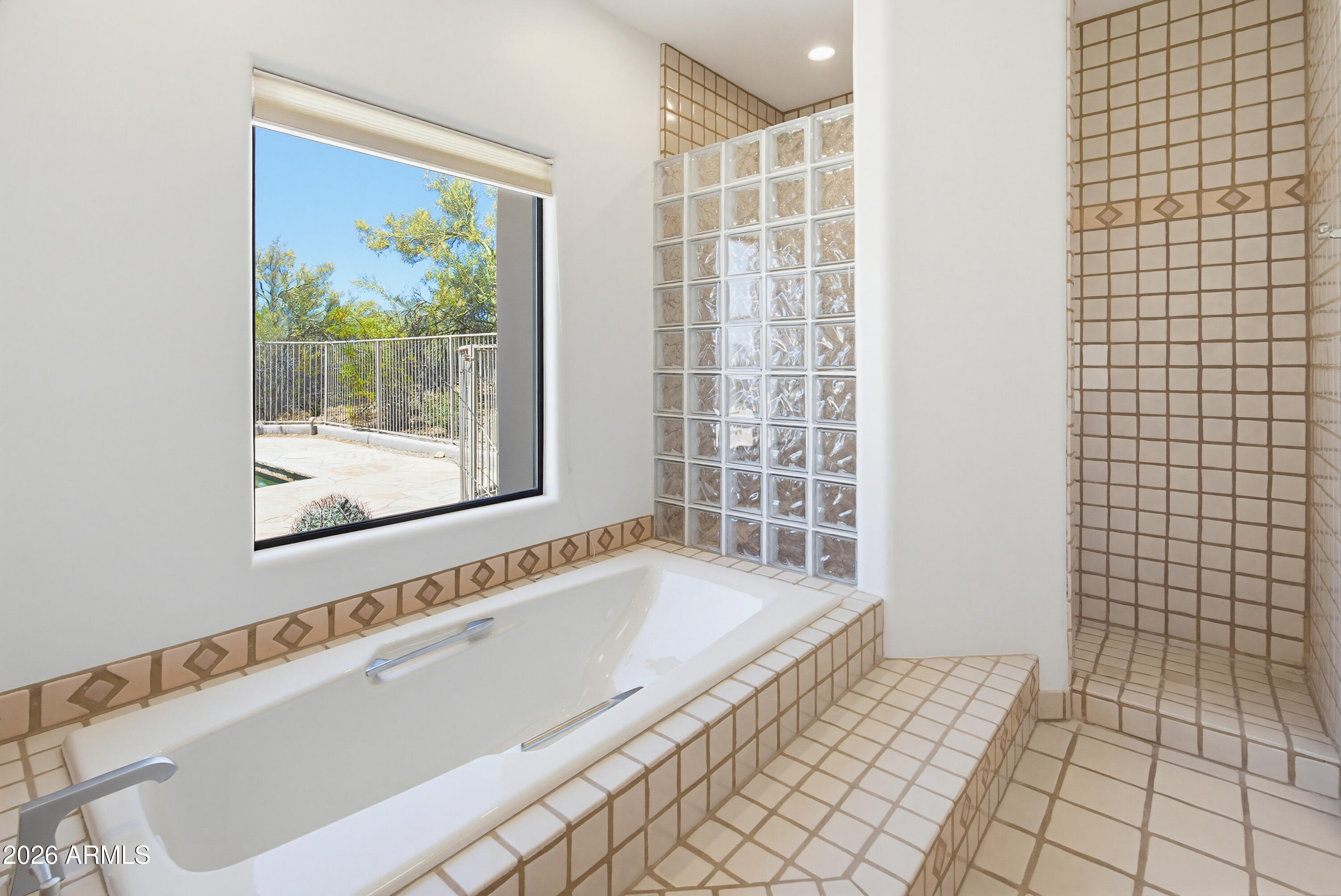 SINCUIDADOS UNIT 1 LT 1-108 TR A-L - Residential