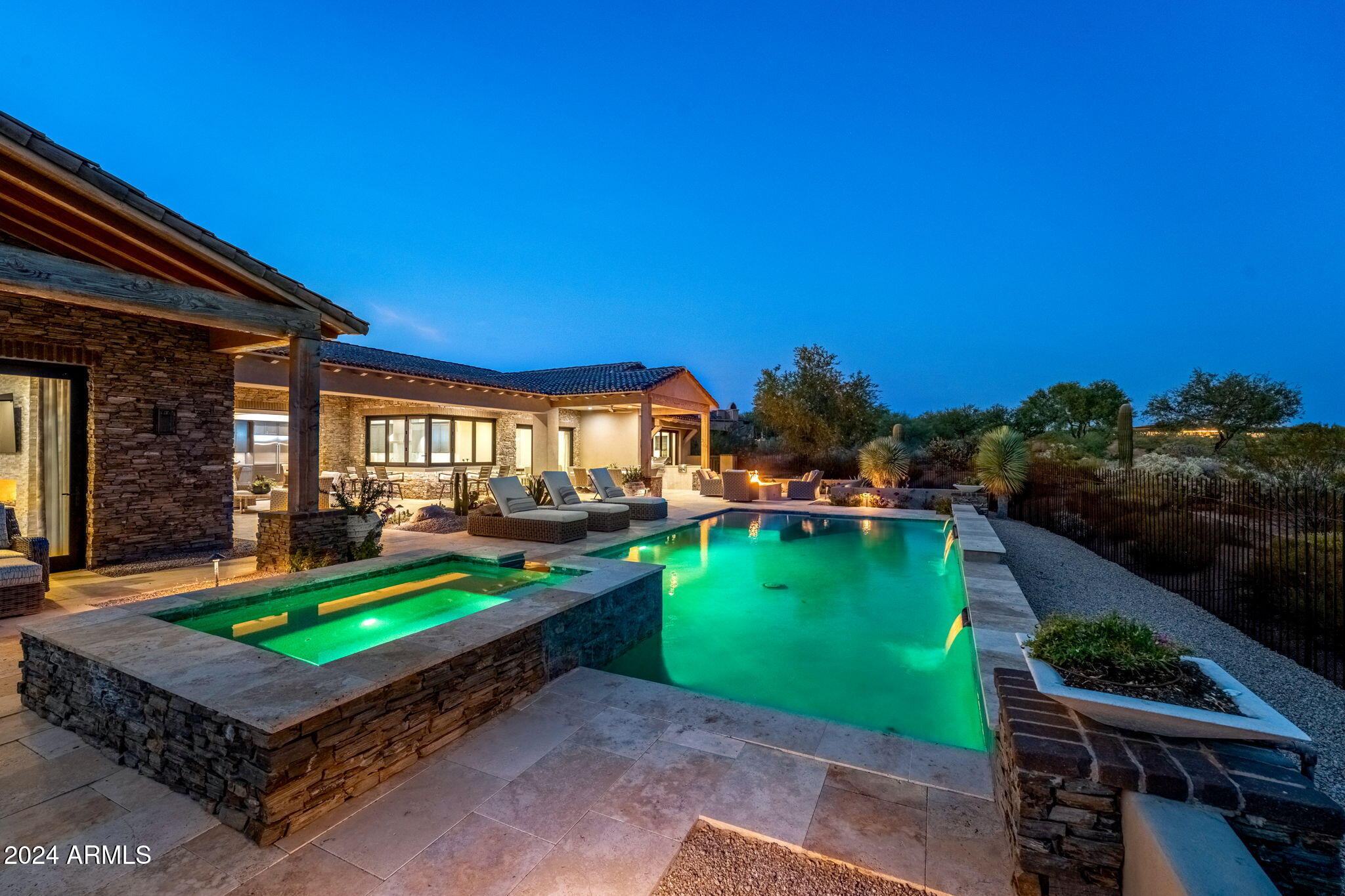 MIRABEL Club - Residential