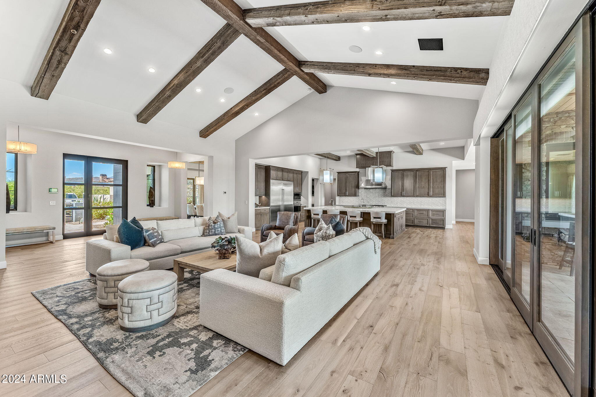 MIRABEL Club - Residential