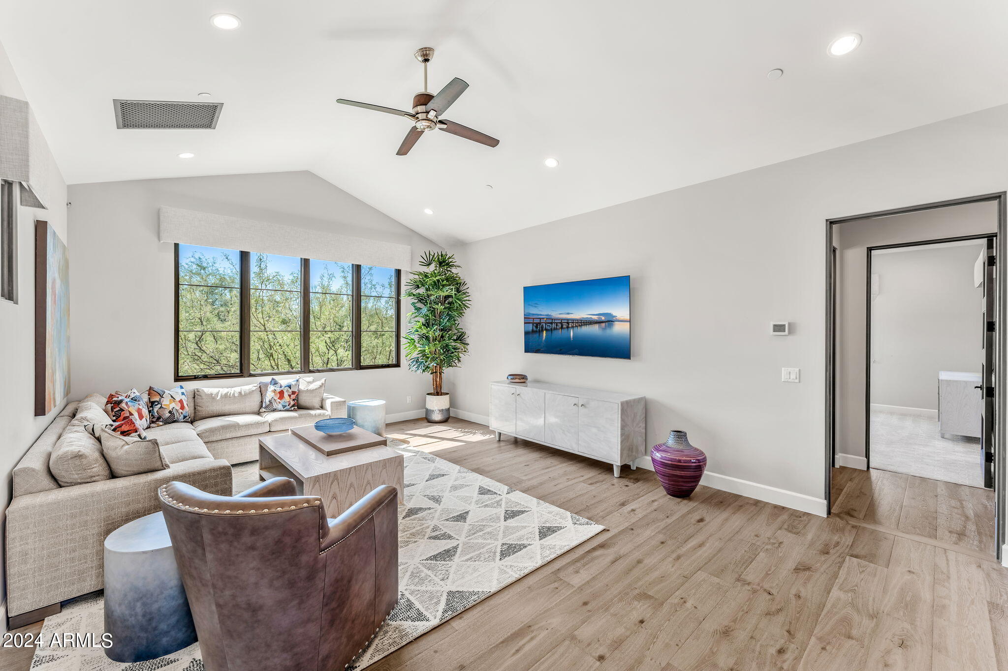 MIRABEL Club - Residential