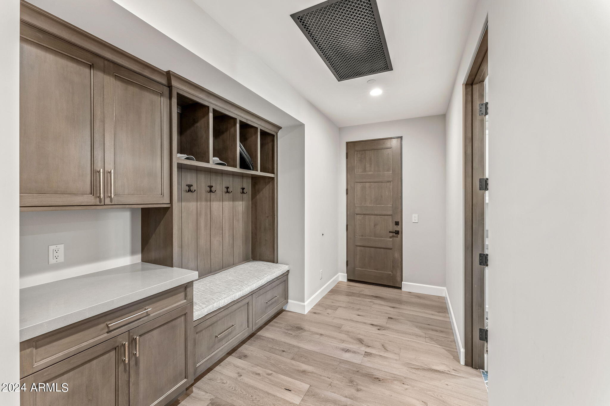 MIRABEL Club - Residential