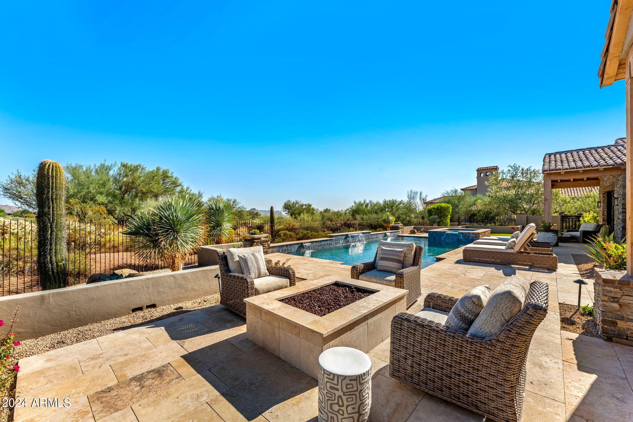 MIRABEL Club - Residential
