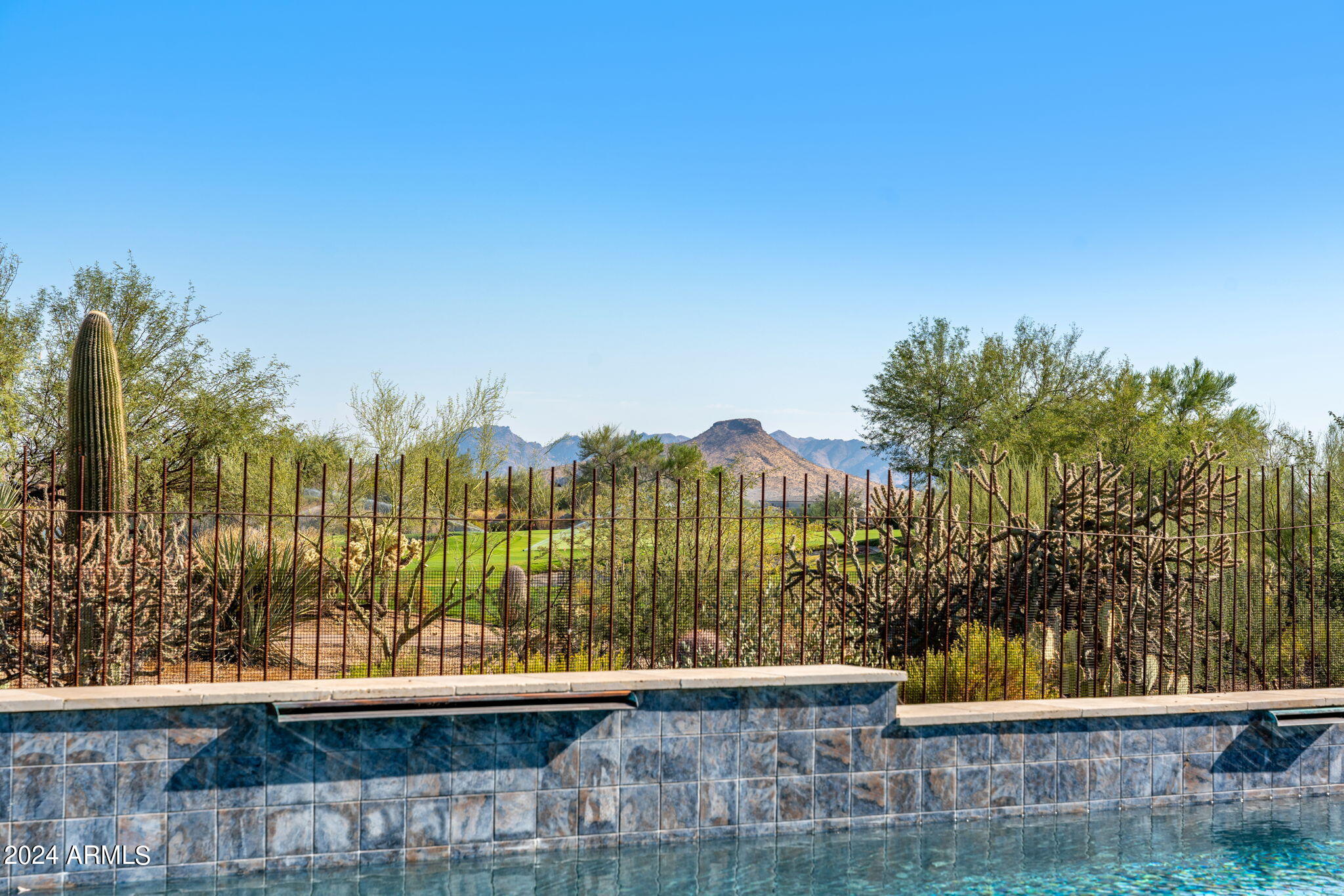 MIRABEL Club - Residential