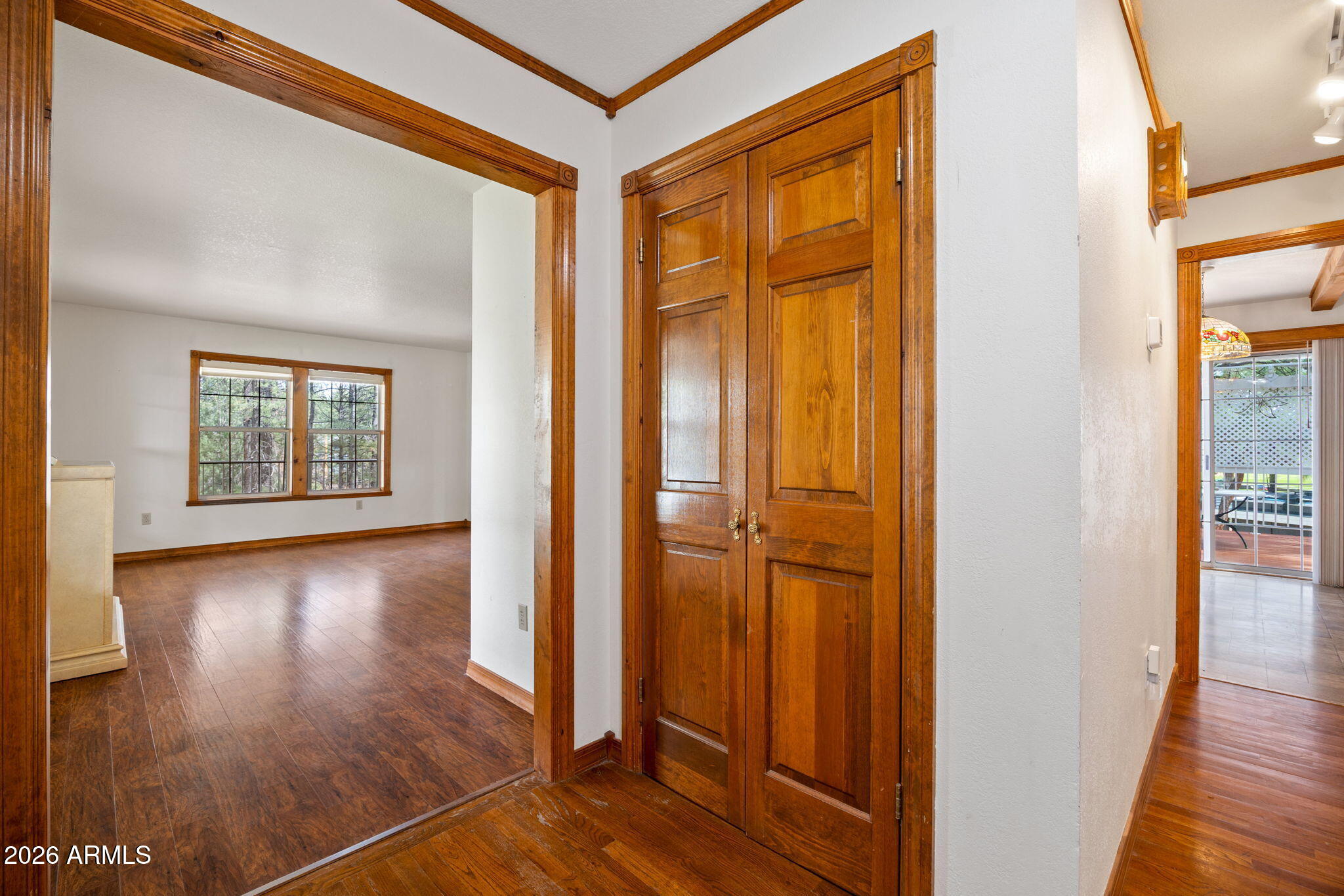 COUNTRY CLUB MANOR UNIT 2 - Residential