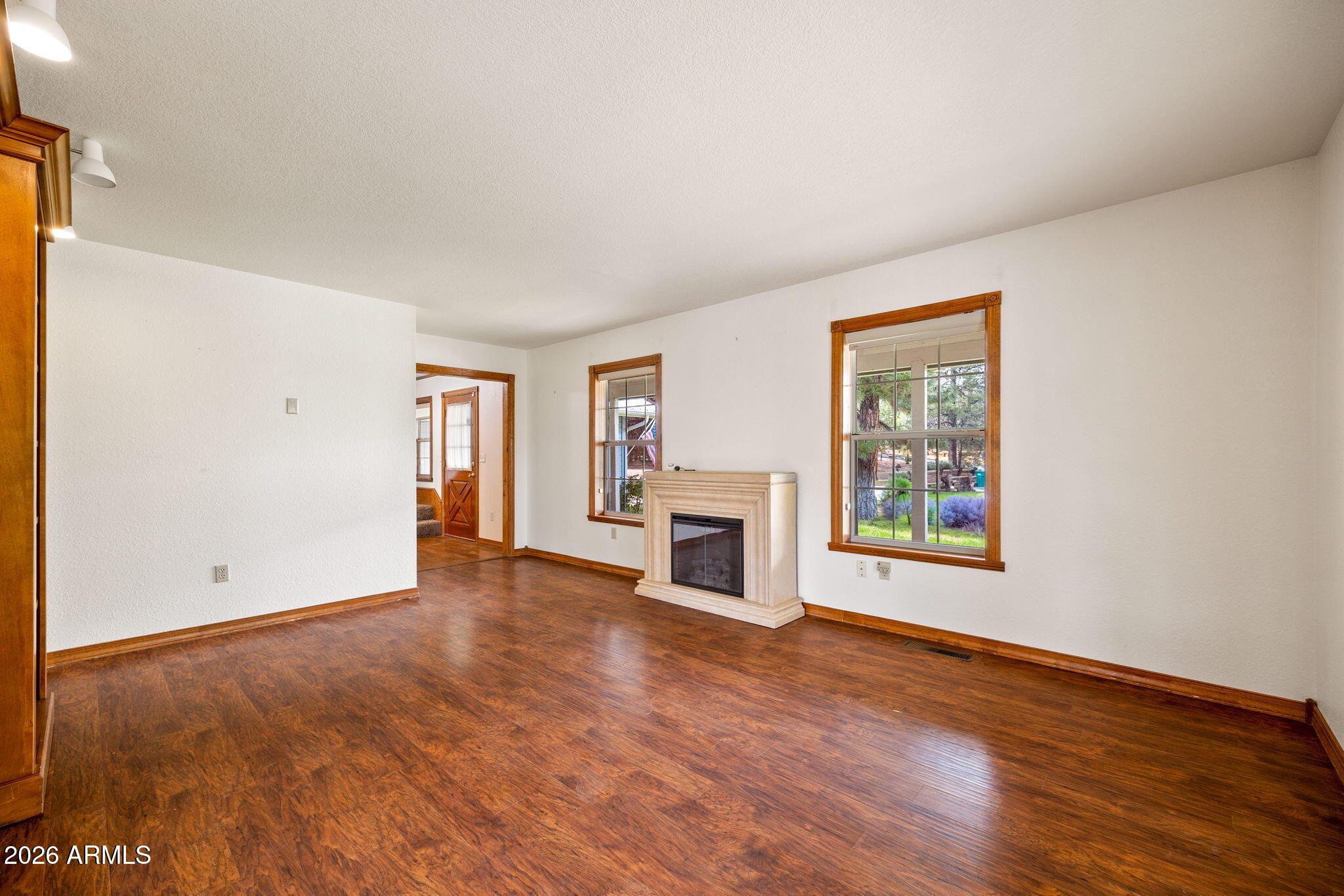 COUNTRY CLUB MANOR UNIT 2 - Residential