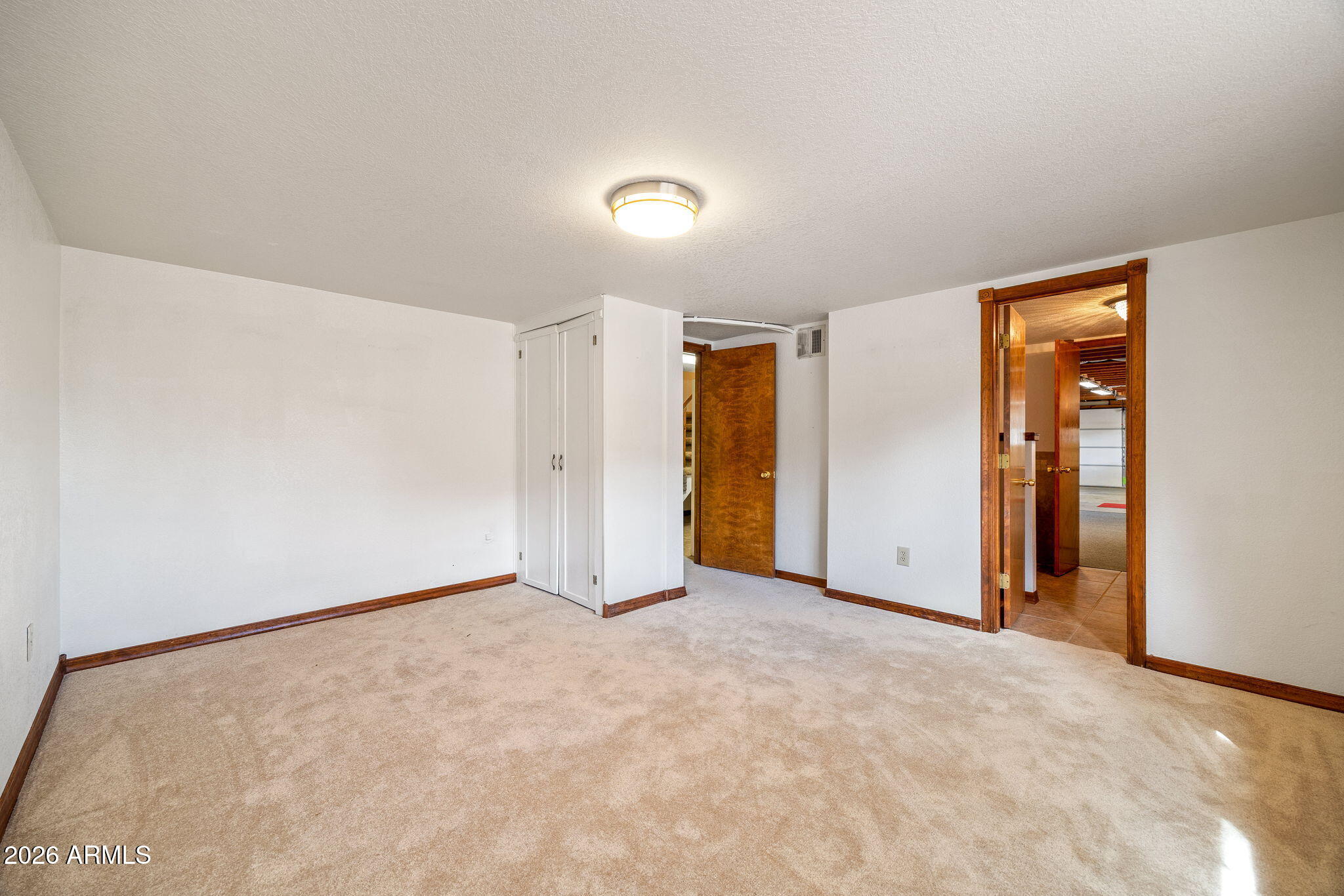 COUNTRY CLUB MANOR UNIT 2 - Residential