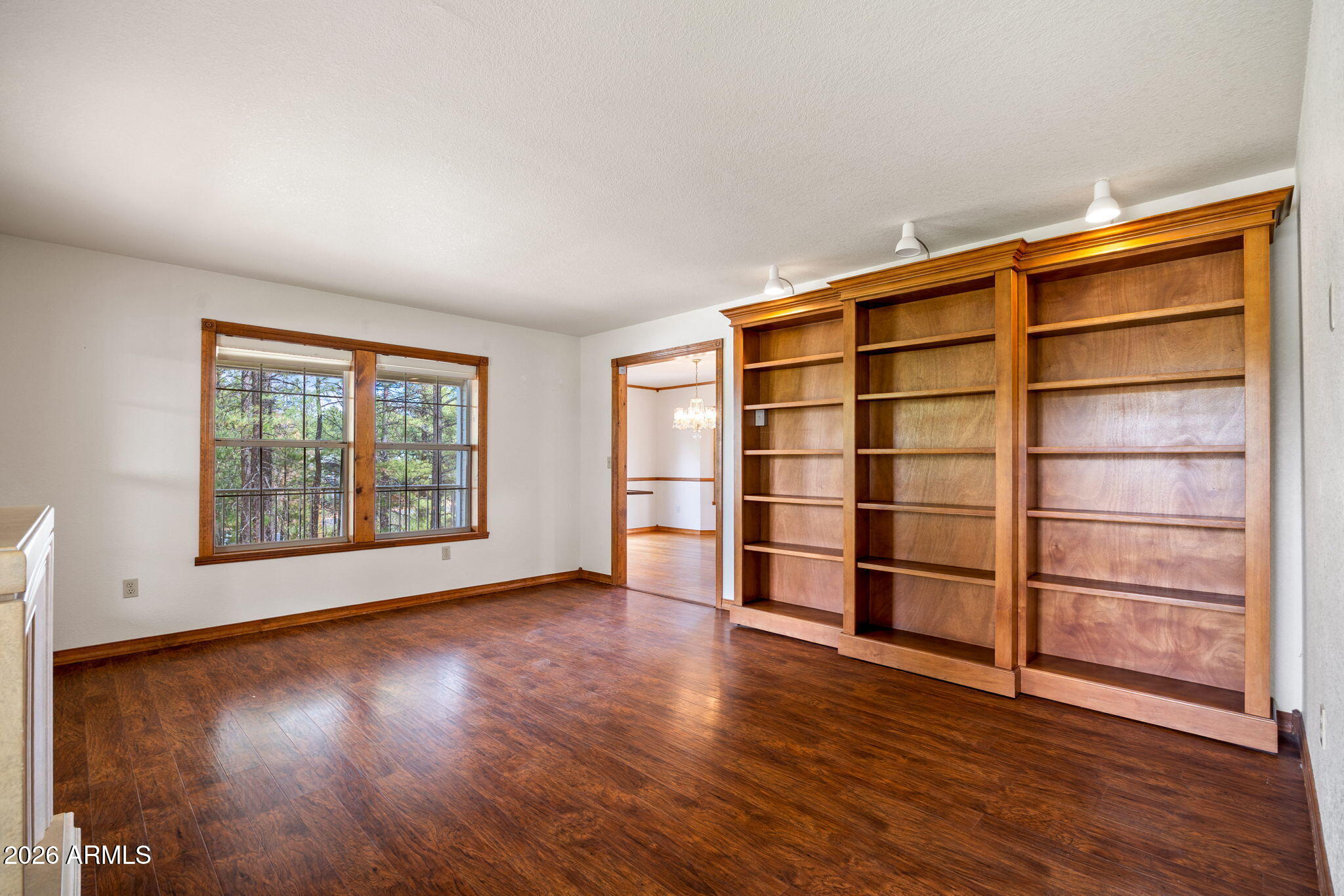 COUNTRY CLUB MANOR UNIT 2 - Residential