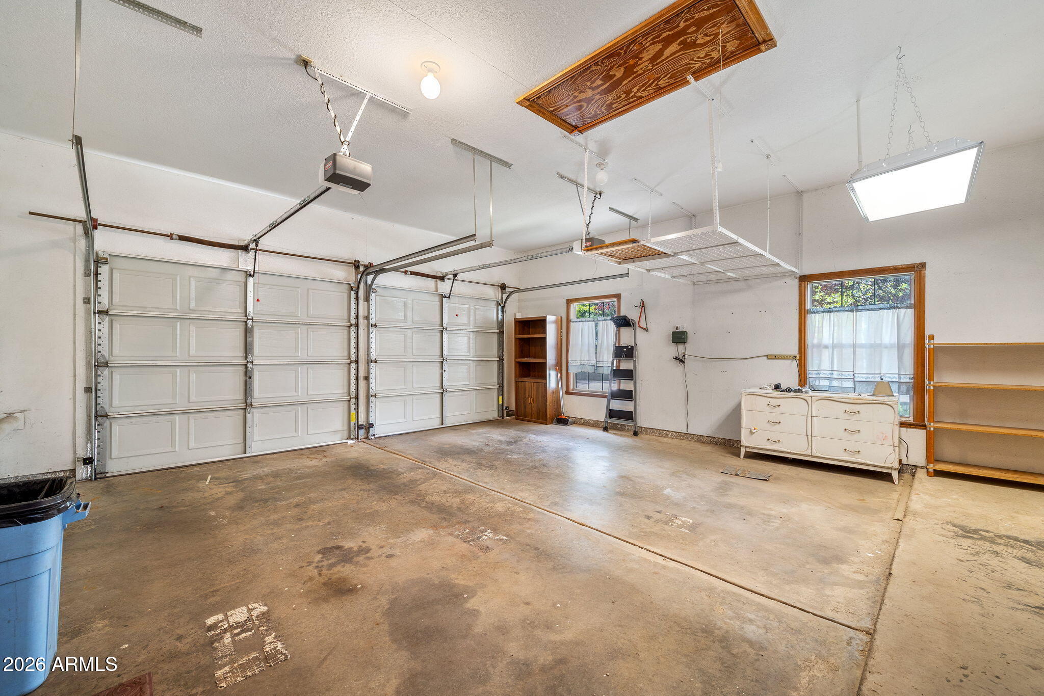 COUNTRY CLUB MANOR UNIT 2 - Residential