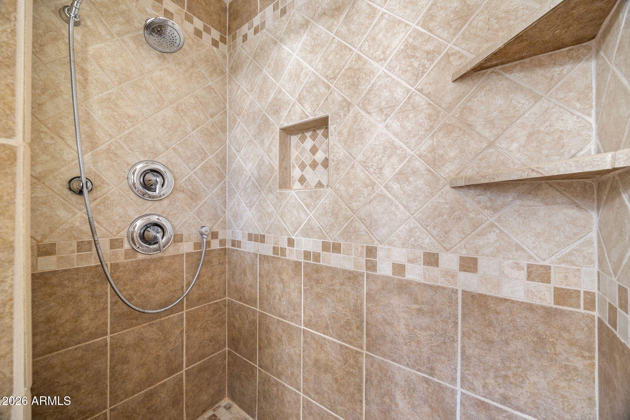COUNTRY CLUB MANOR UNIT 2 - Residential