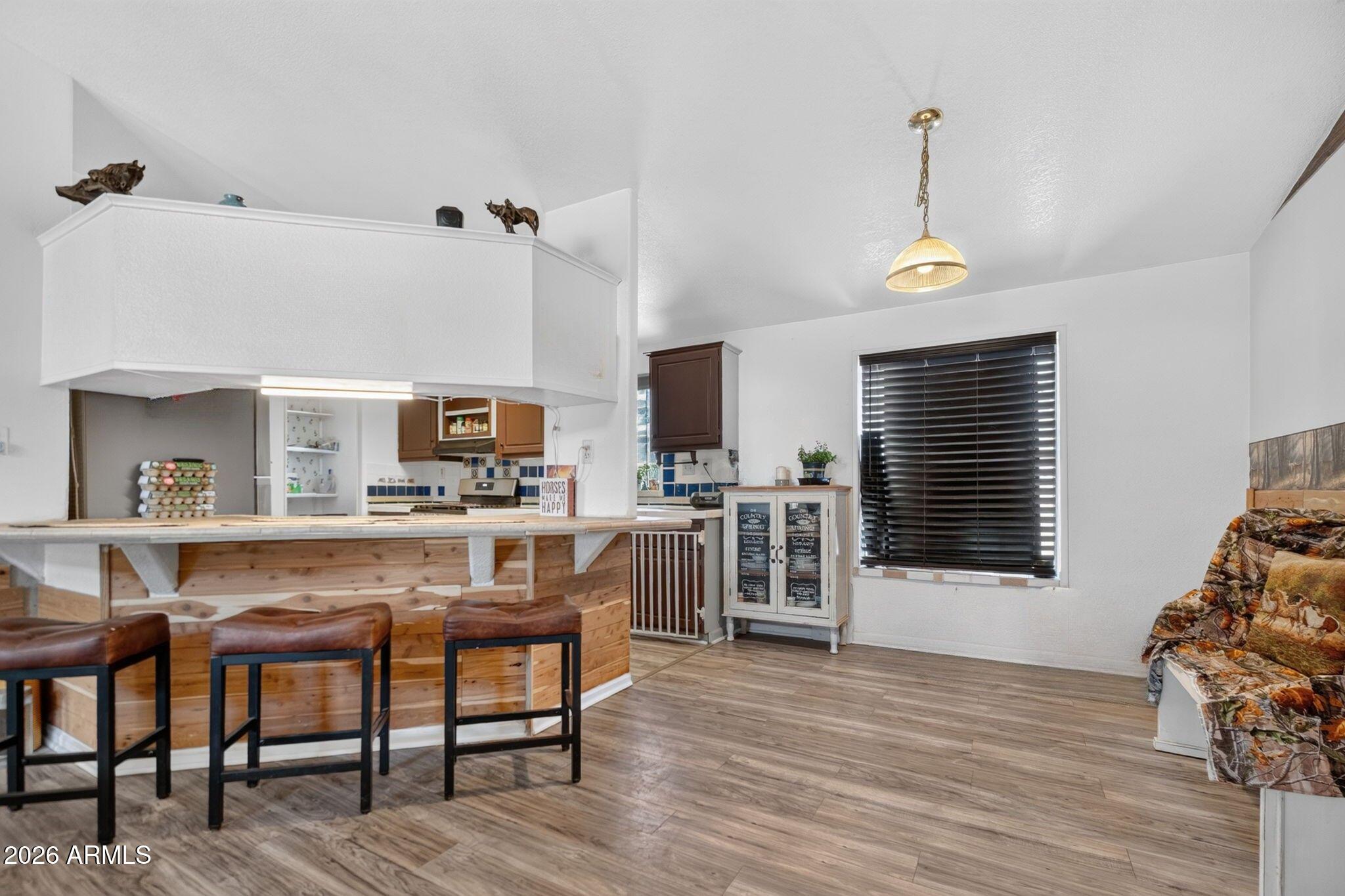 MOUNTAIN VIEW RANCHOS 4 - Residential