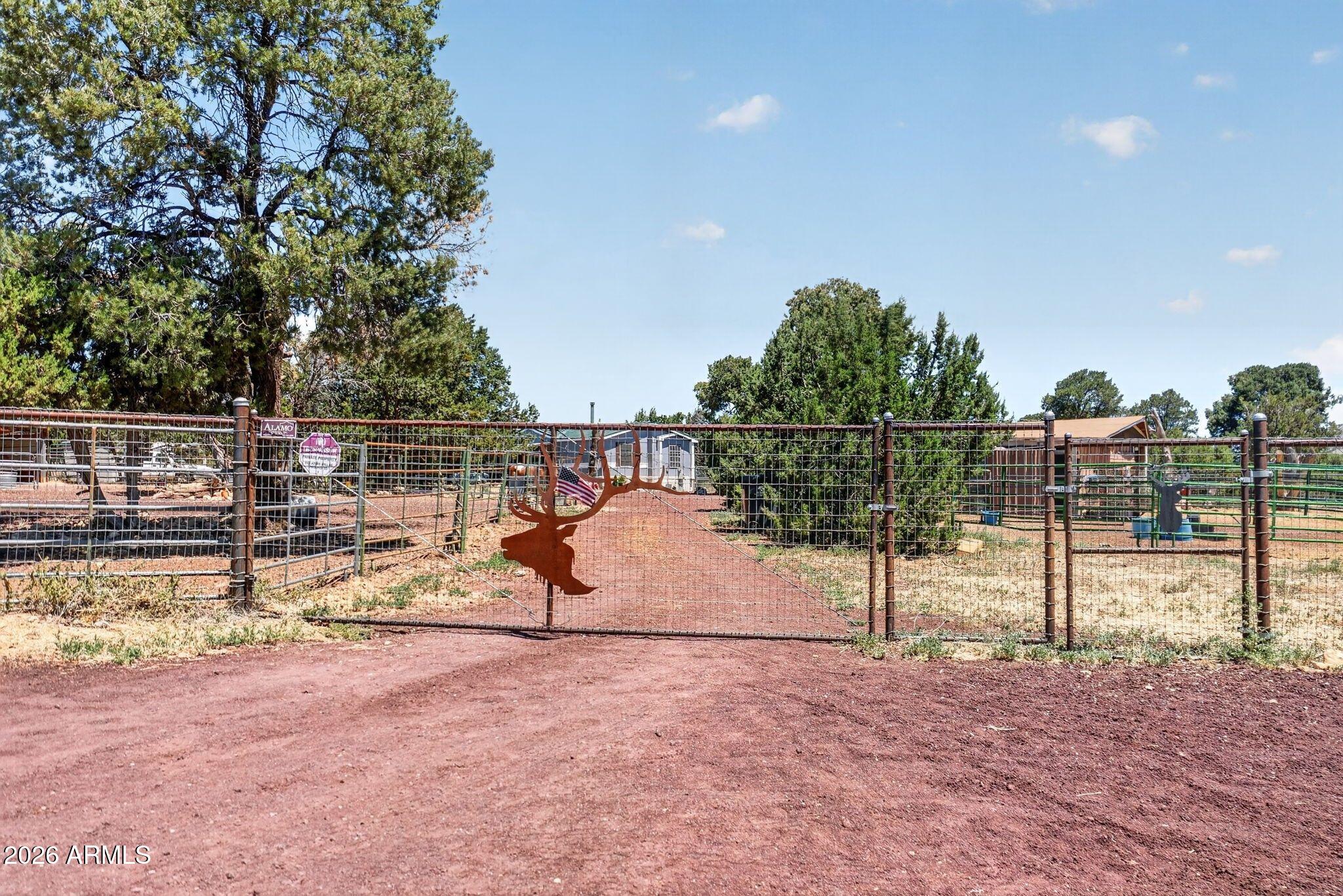 MOUNTAIN VIEW RANCHOS 4 - Residential