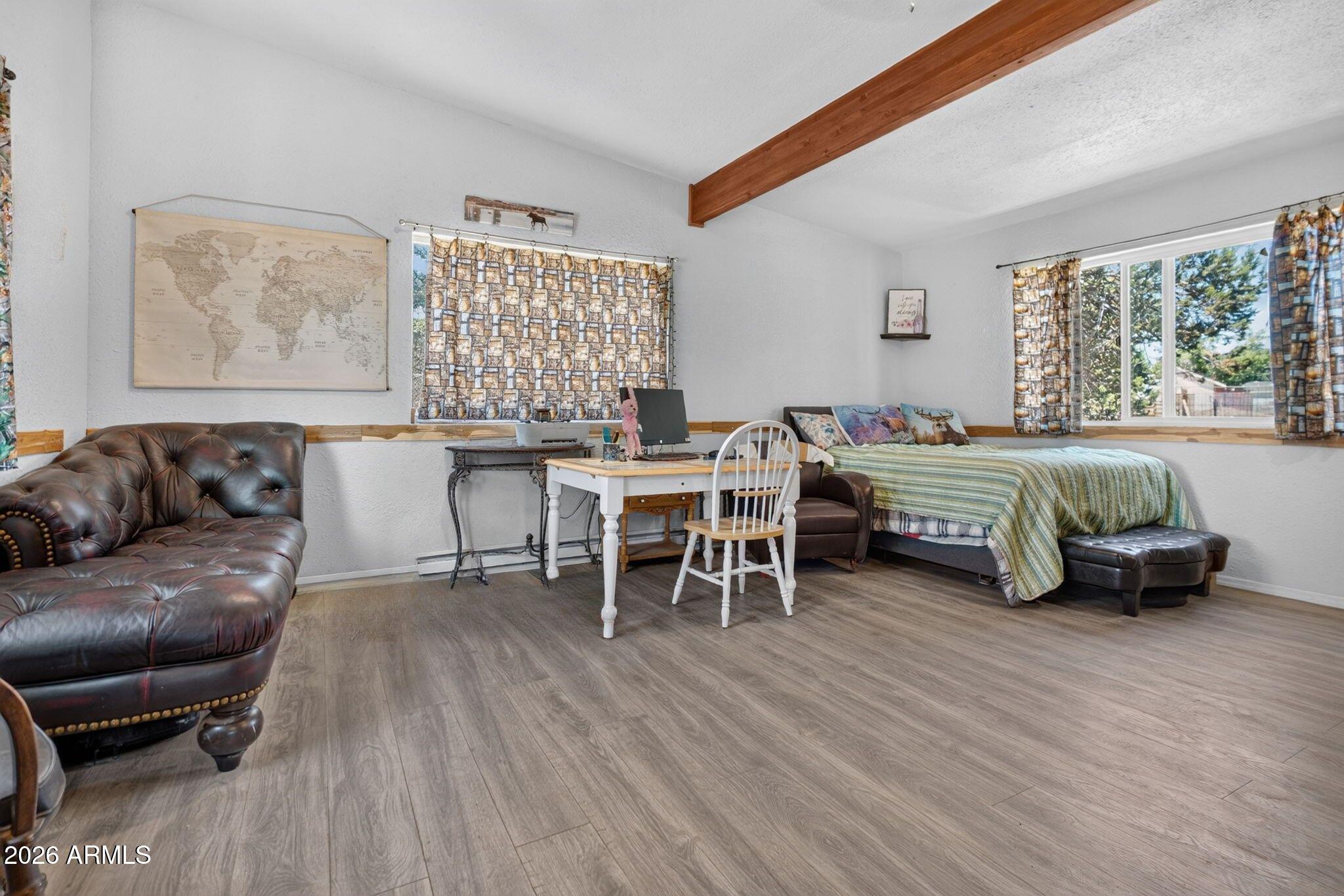 MOUNTAIN VIEW RANCHOS 4 - Residential