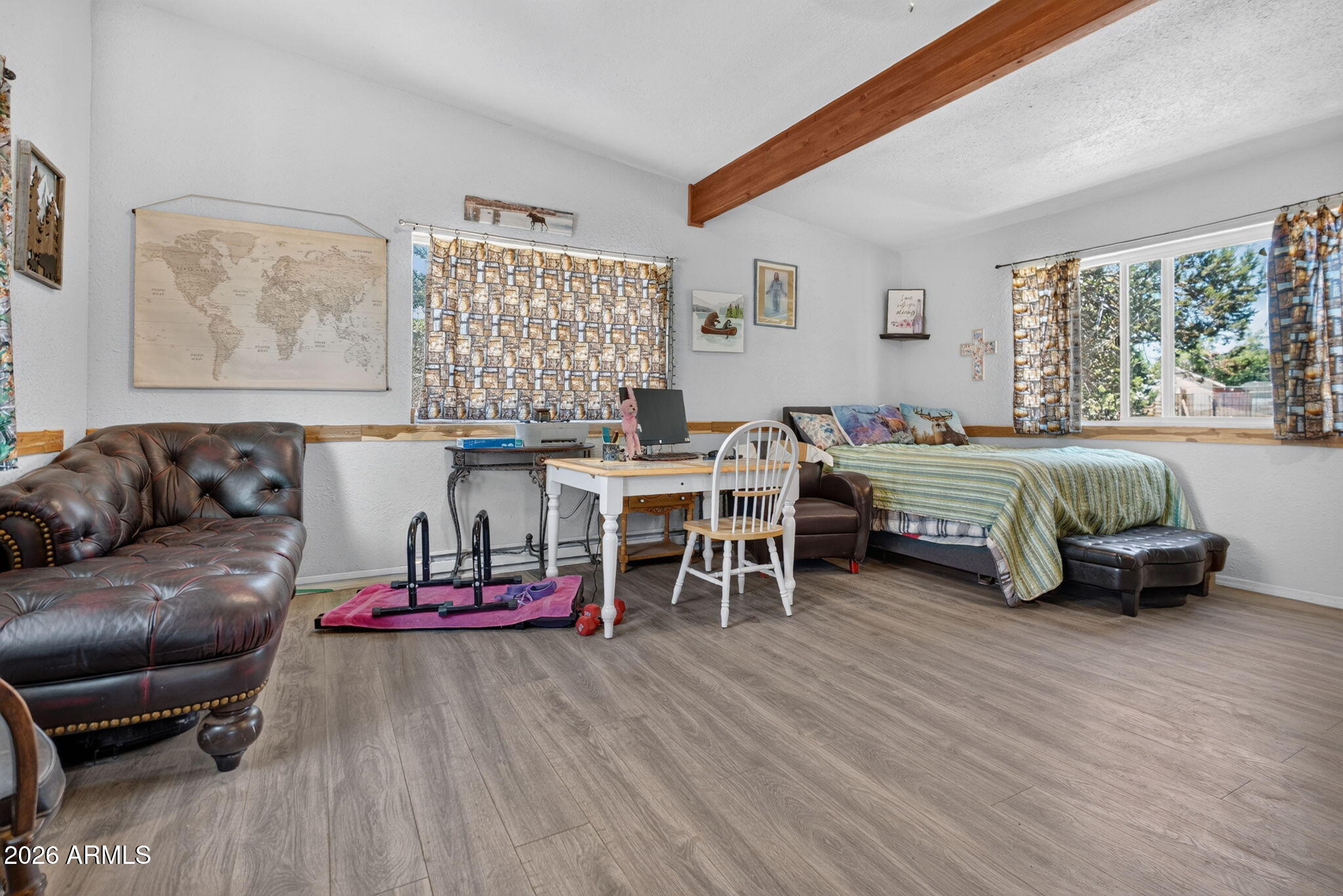MOUNTAIN VIEW RANCHOS 4 - Residential