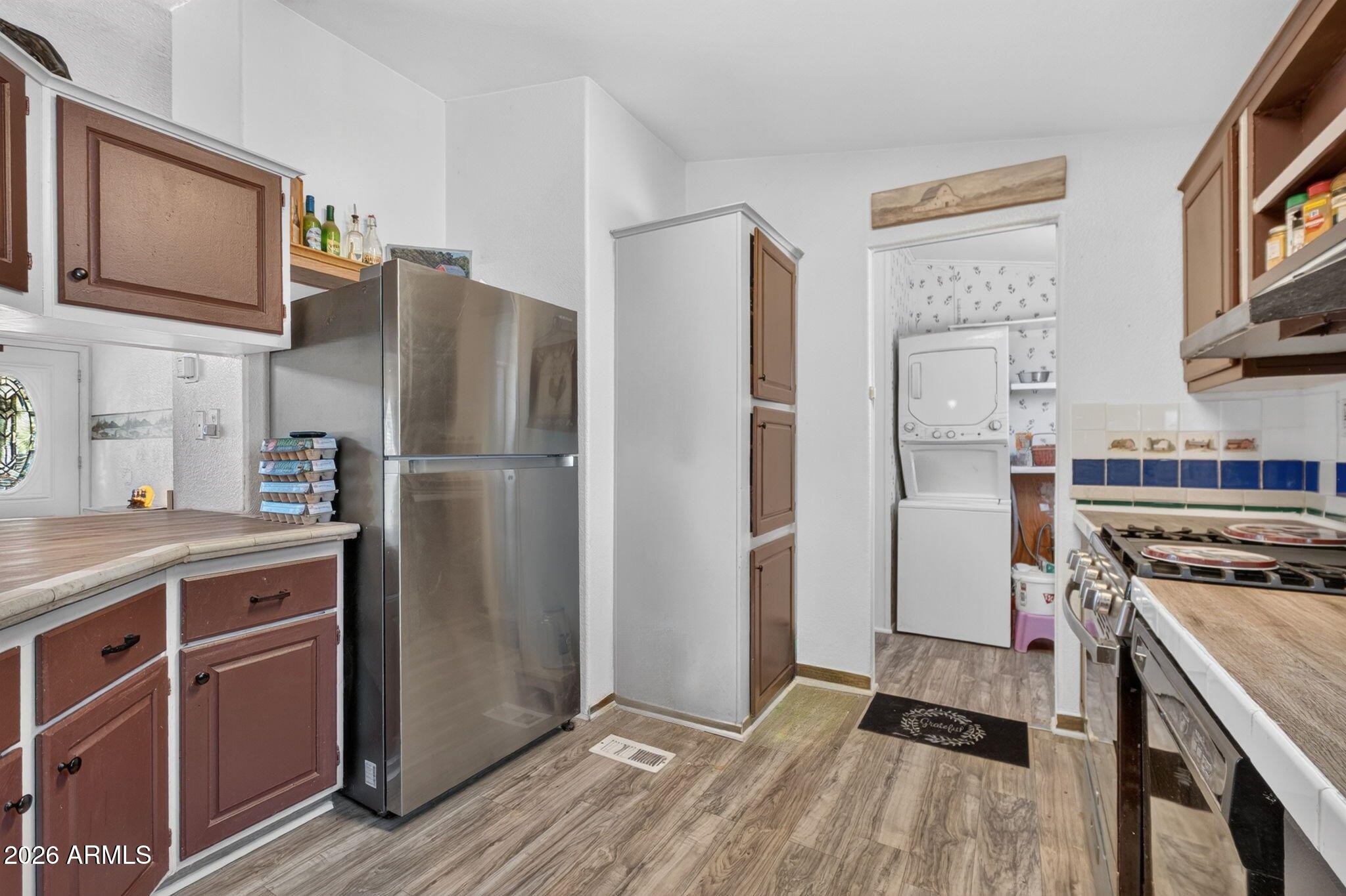 MOUNTAIN VIEW RANCHOS 4 - Residential