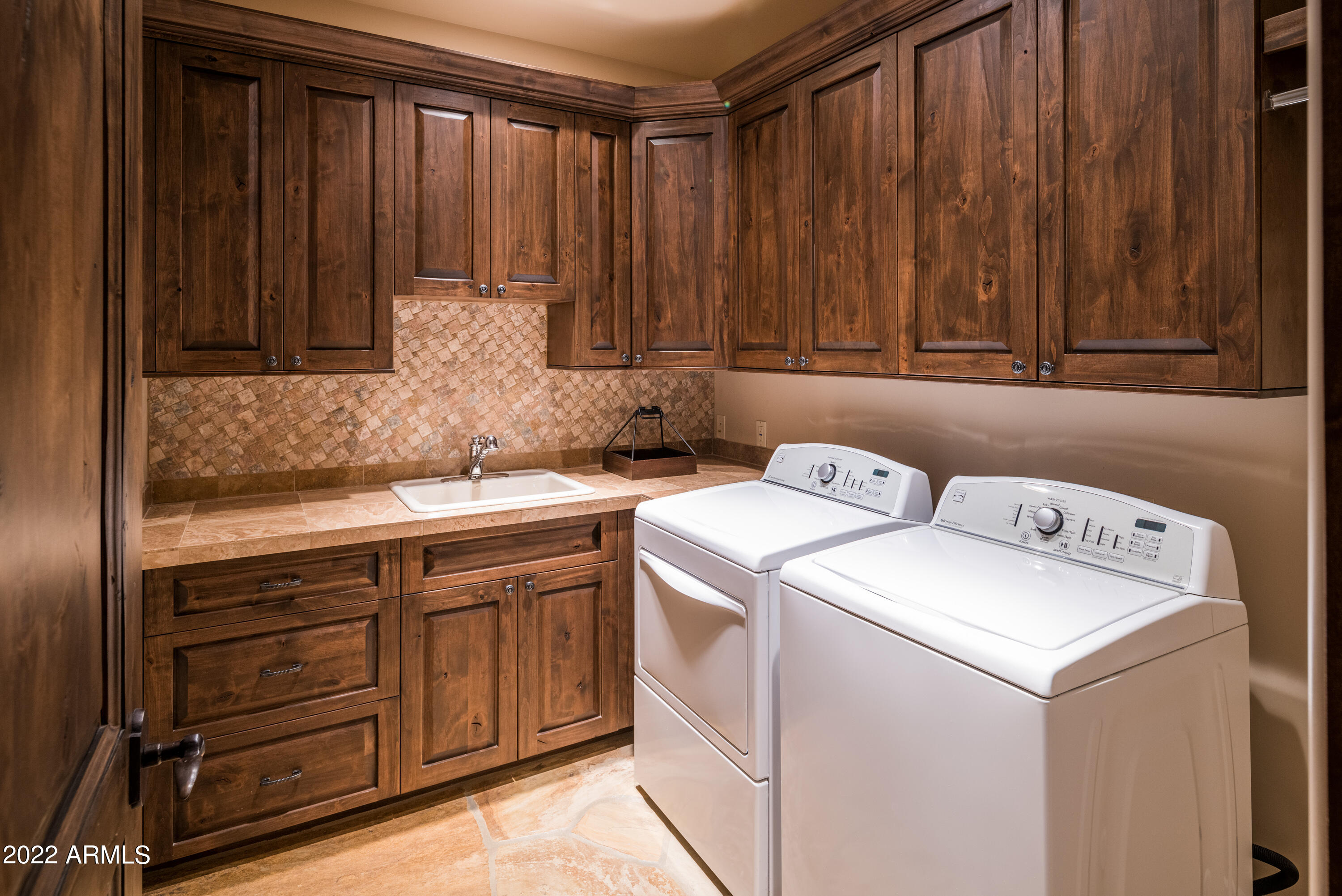 Mirabel Club - Residential