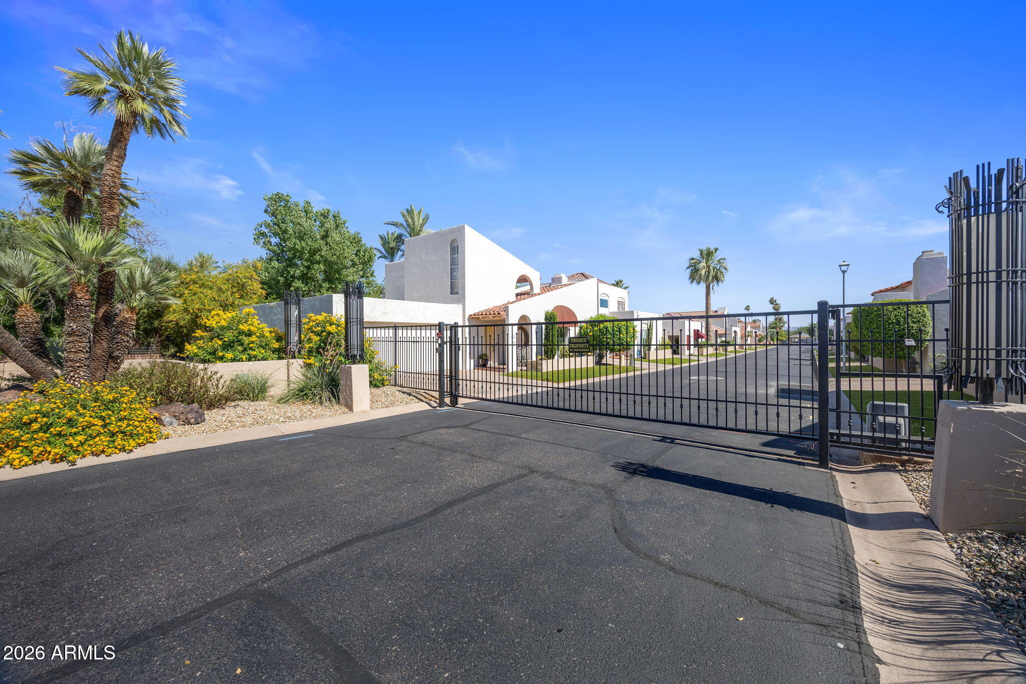 EL CAMINO HERMOSO - Residential