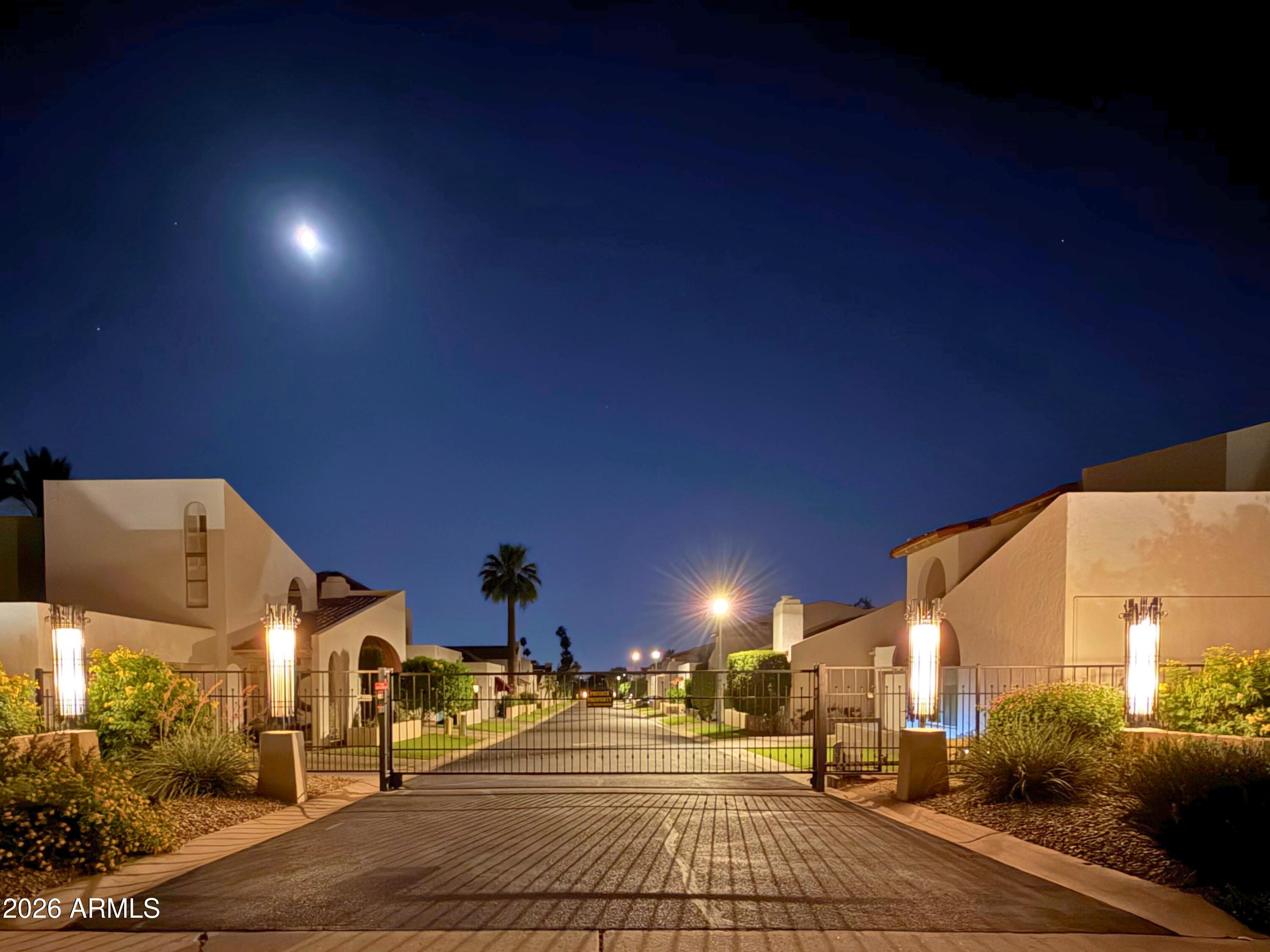 EL CAMINO HERMOSO - Residential