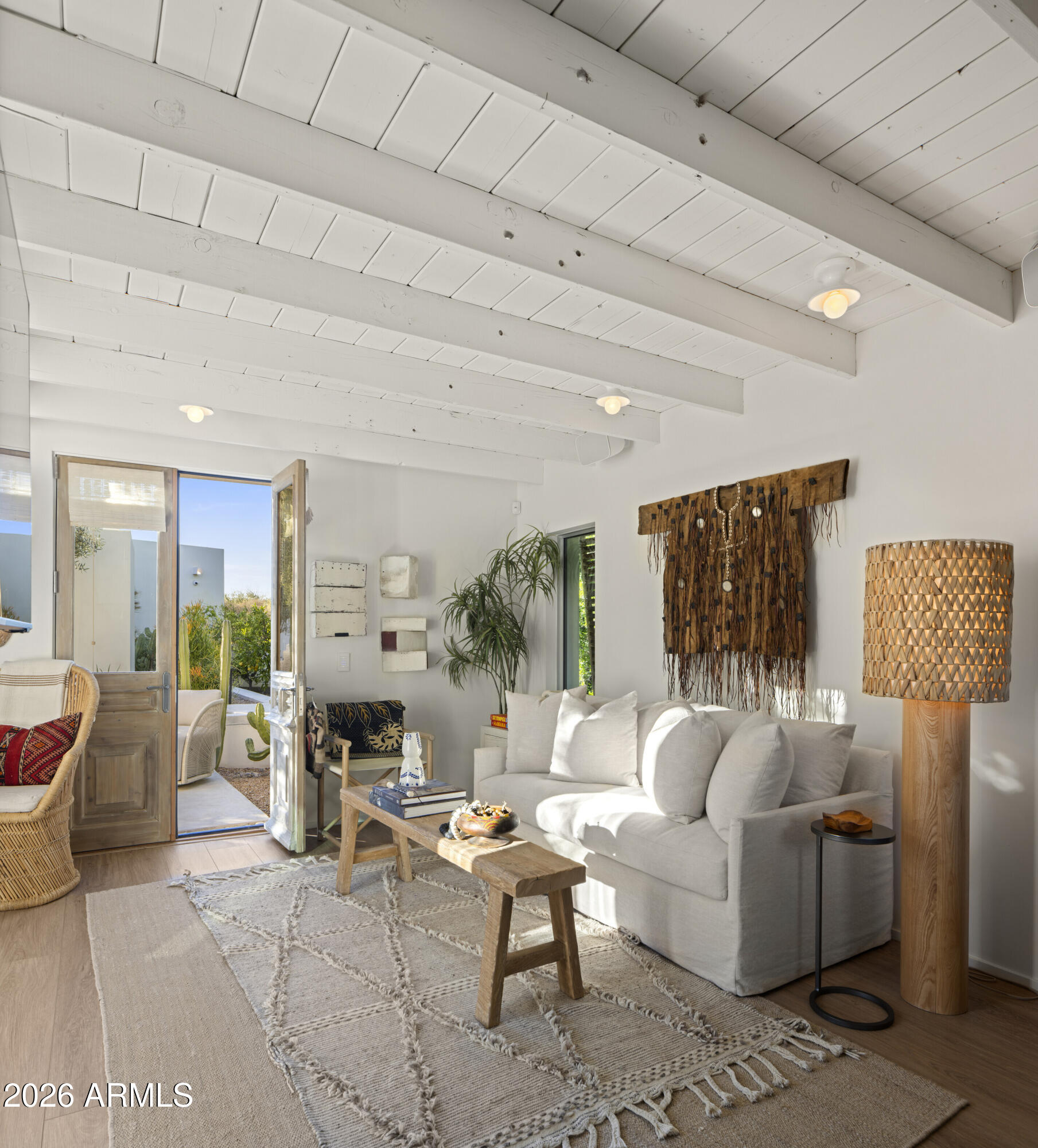CAMELBACK MANOR - Residential
