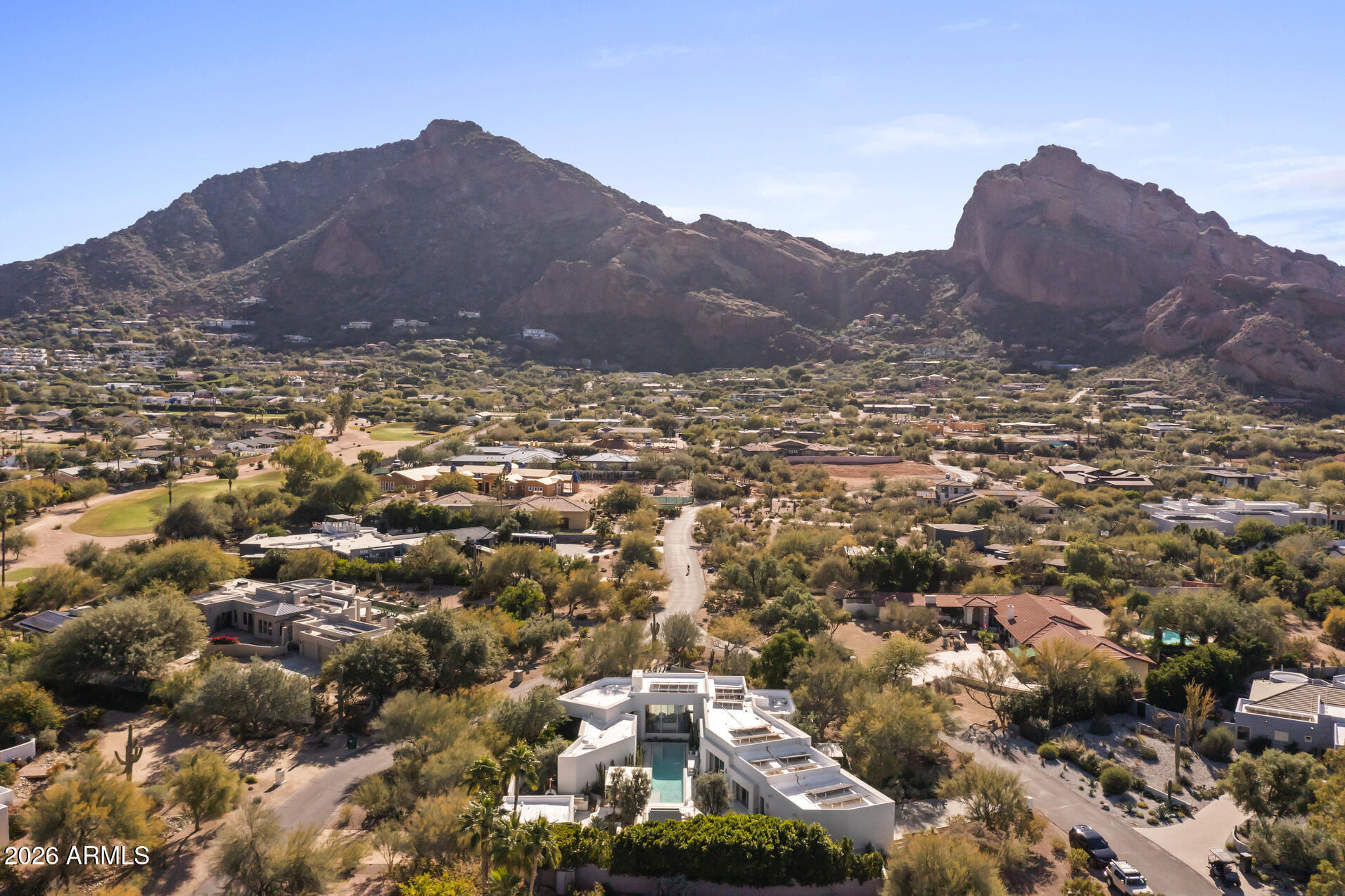 CAMELBACK MANOR - Residential