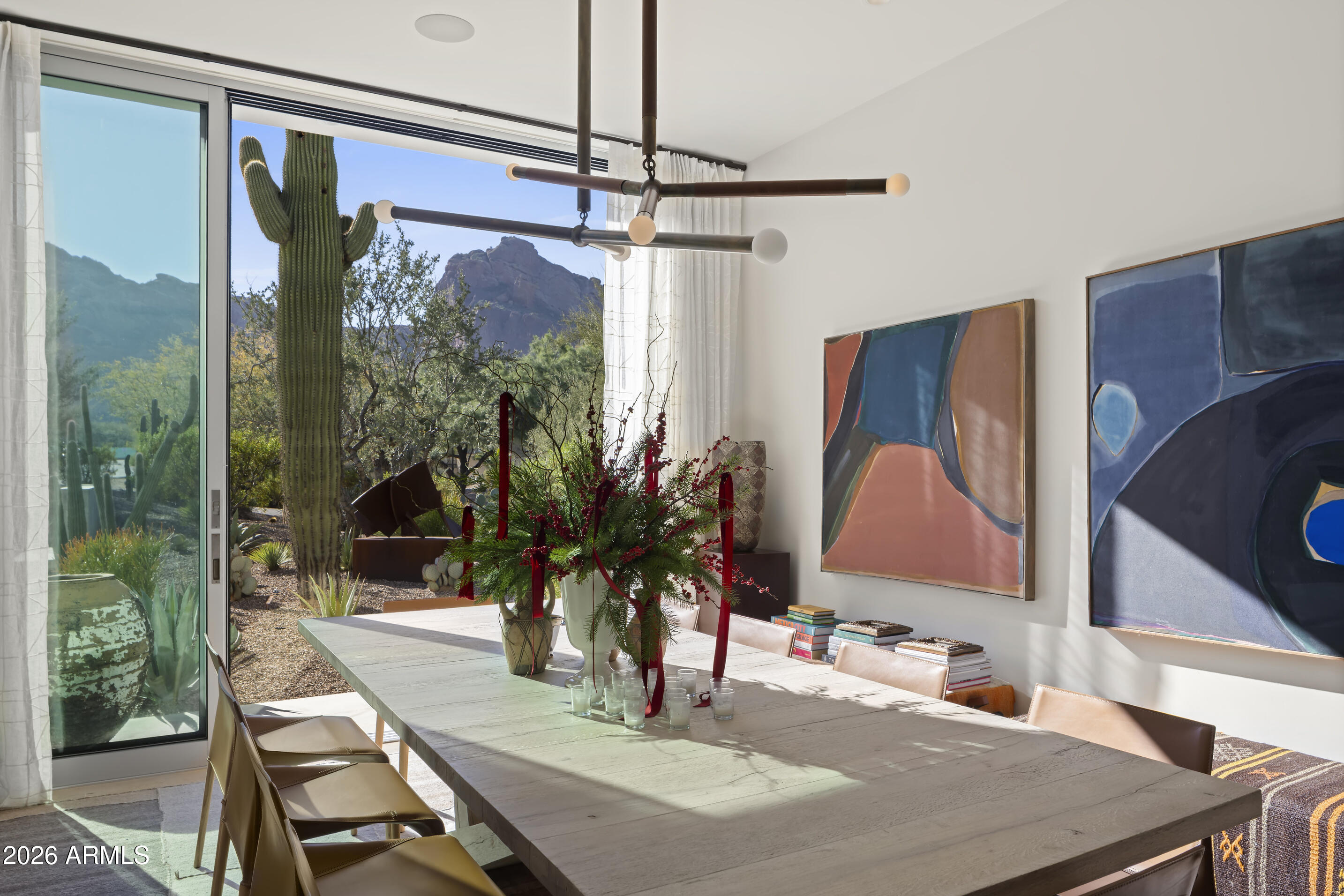 CAMELBACK MANOR - Residential