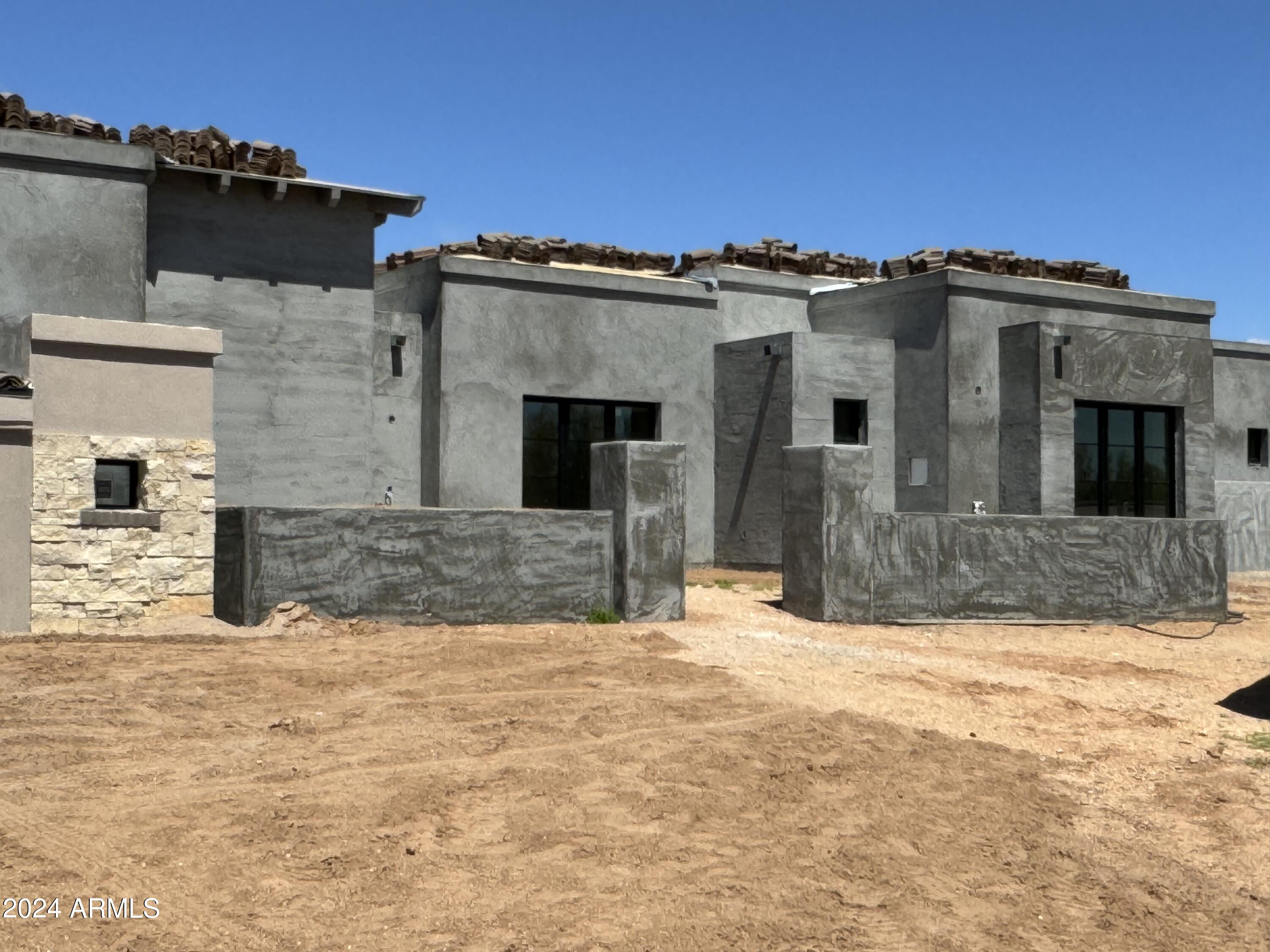 WHISPER ROCK UNIT 1 - Residential