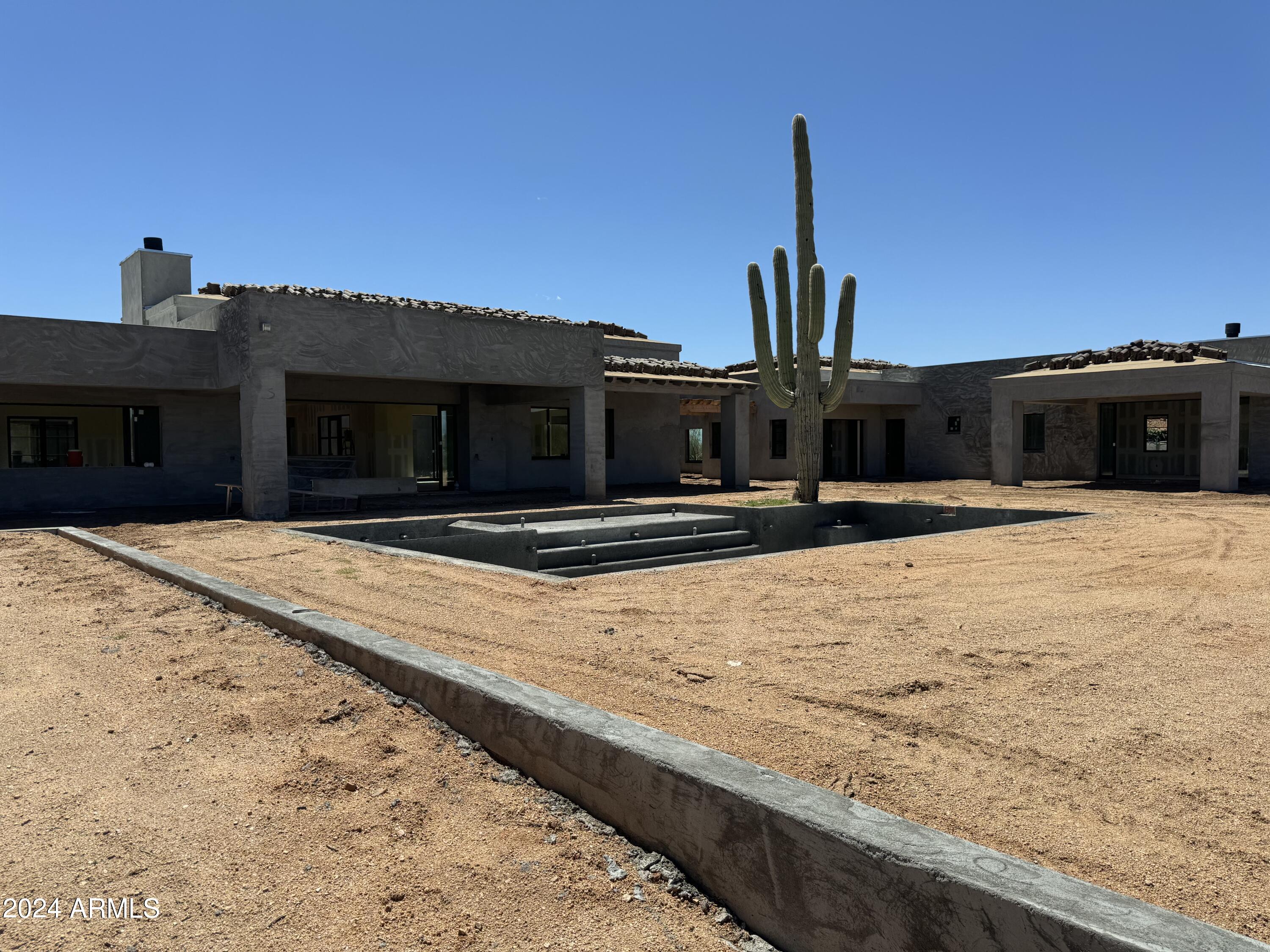 WHISPER ROCK UNIT 1 - Residential
