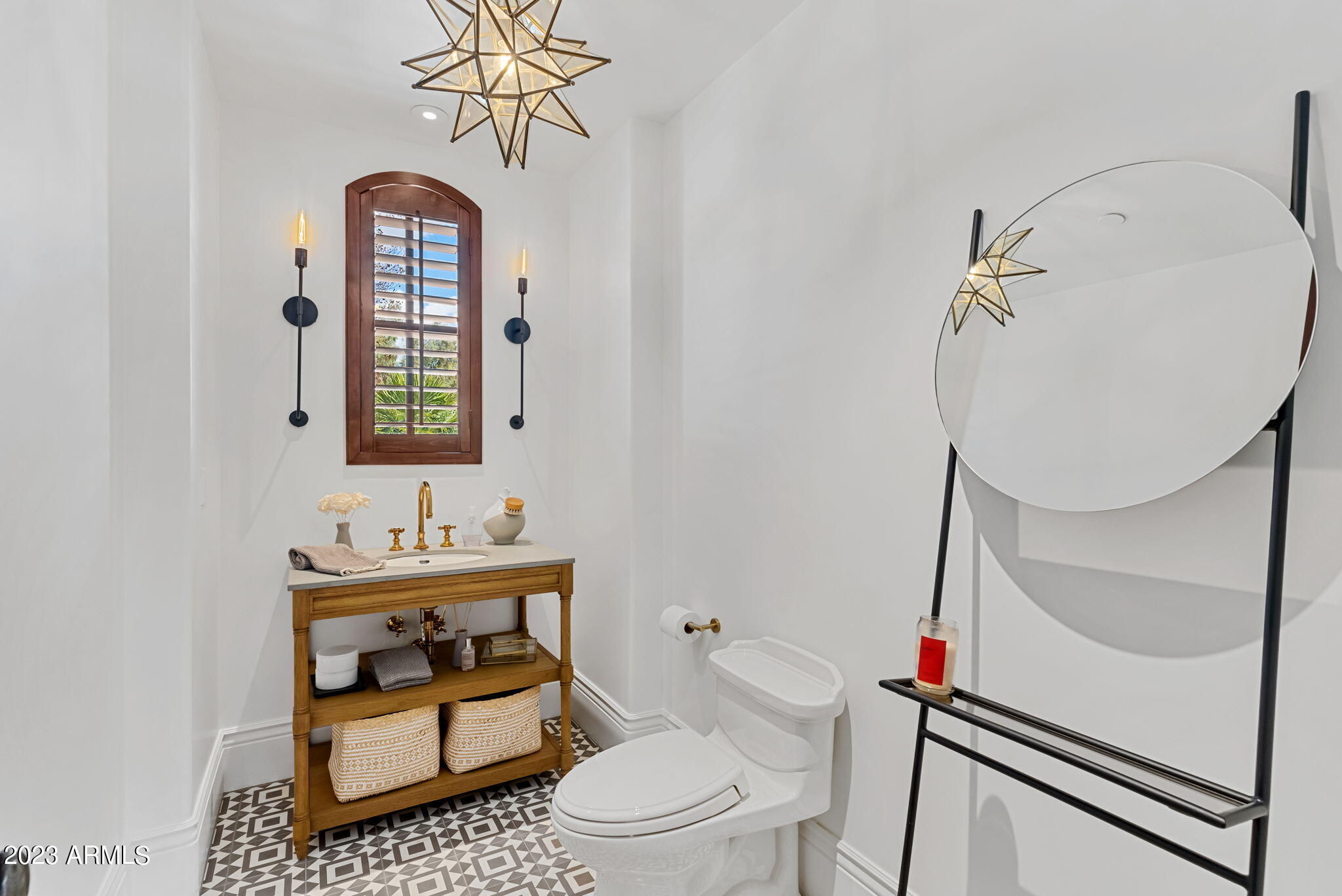 CAMELBACK COUNTRY CLUB ESTATES - Residential