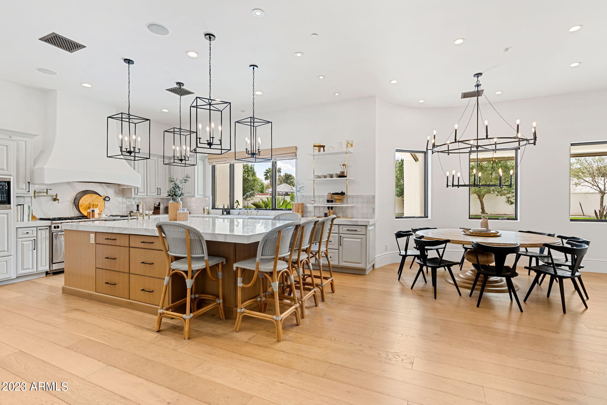 CAMELBACK COUNTRY CLUB ESTATES - Residential