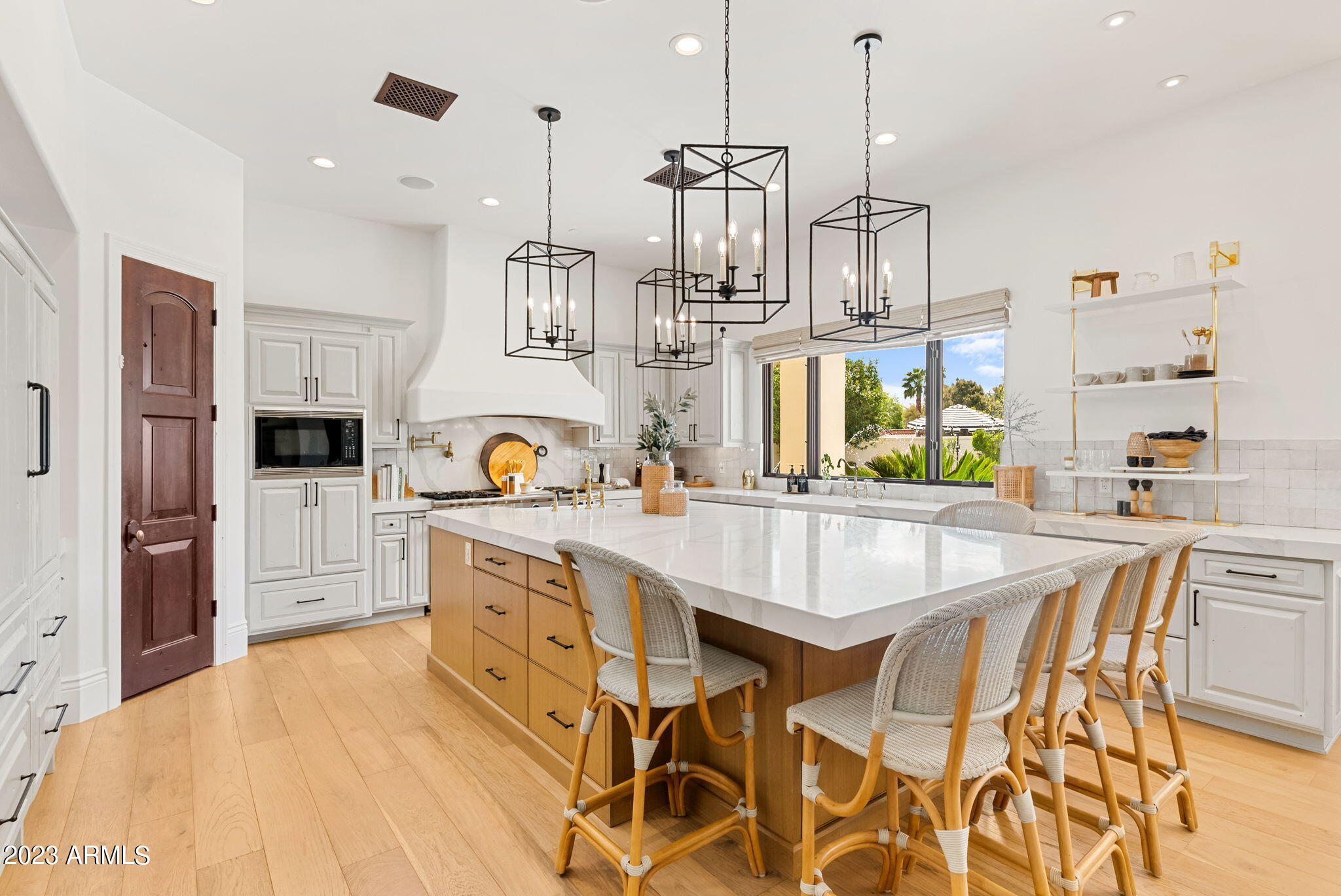 CAMELBACK COUNTRY CLUB ESTATES - Residential