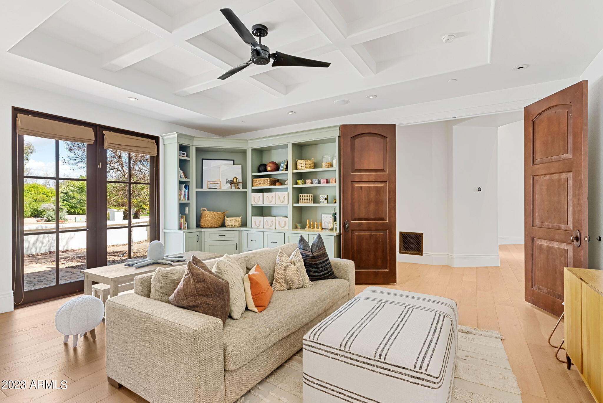 CAMELBACK COUNTRY CLUB ESTATES - Residential