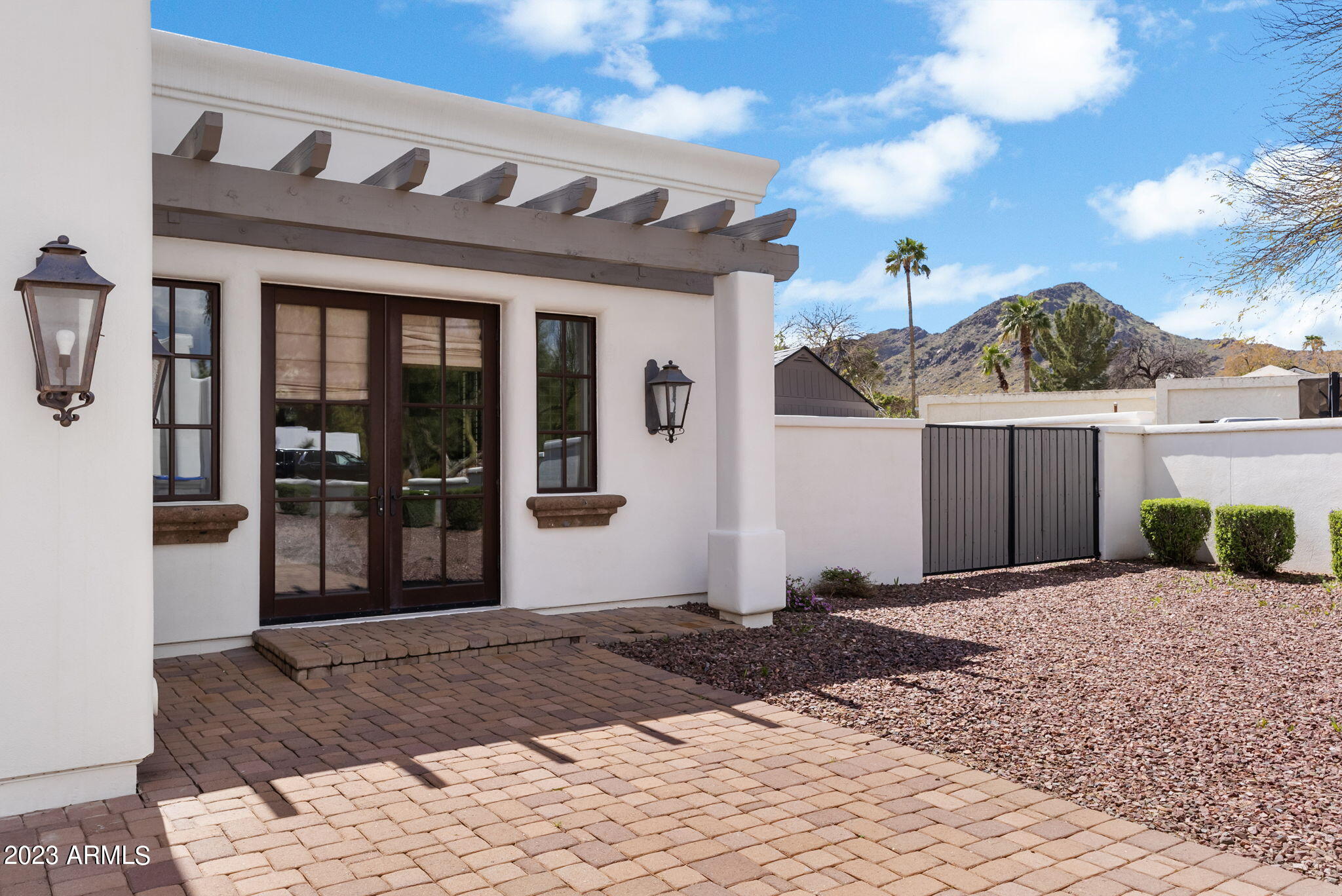 CAMELBACK COUNTRY CLUB ESTATES - Residential