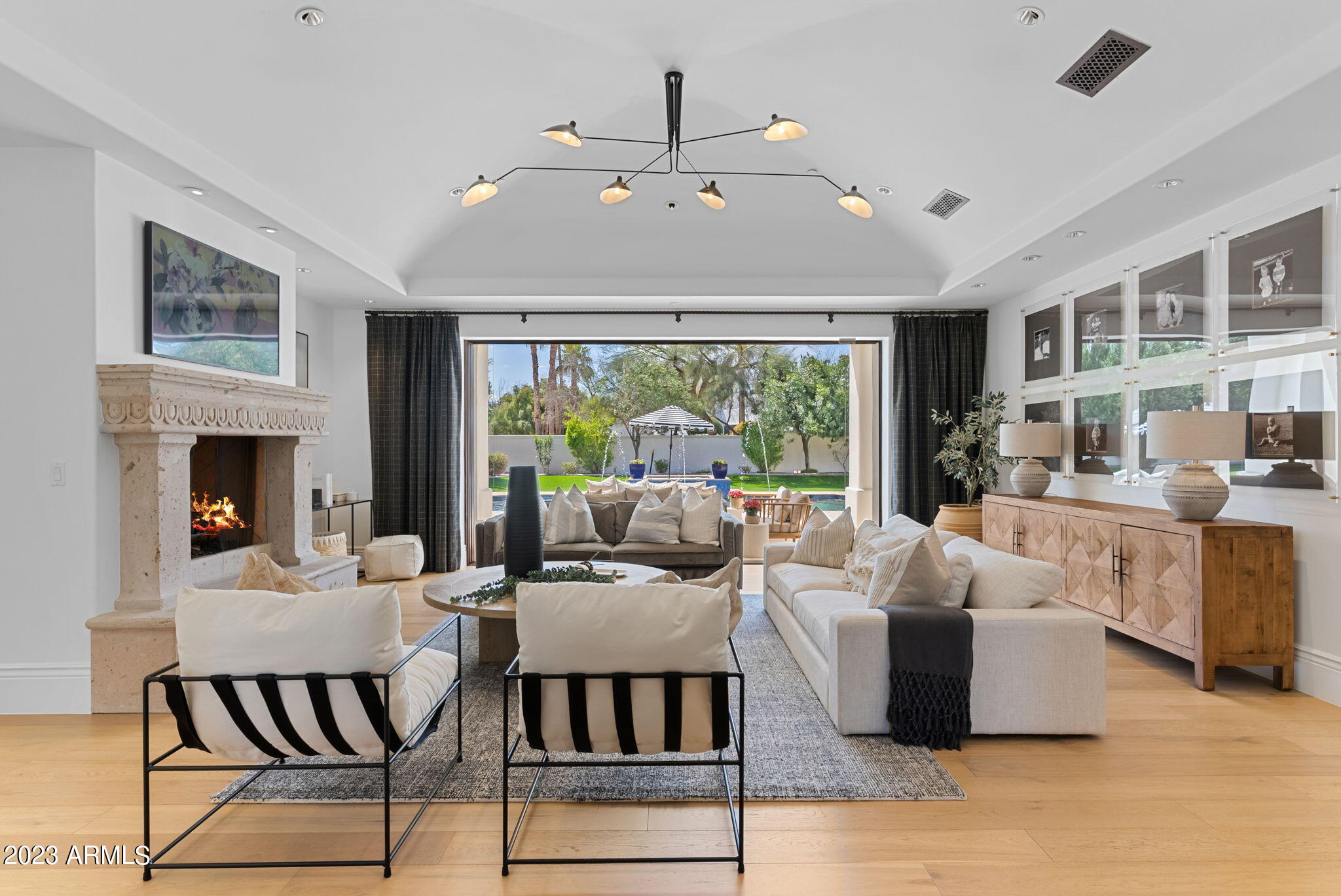 CAMELBACK COUNTRY CLUB ESTATES - Residential