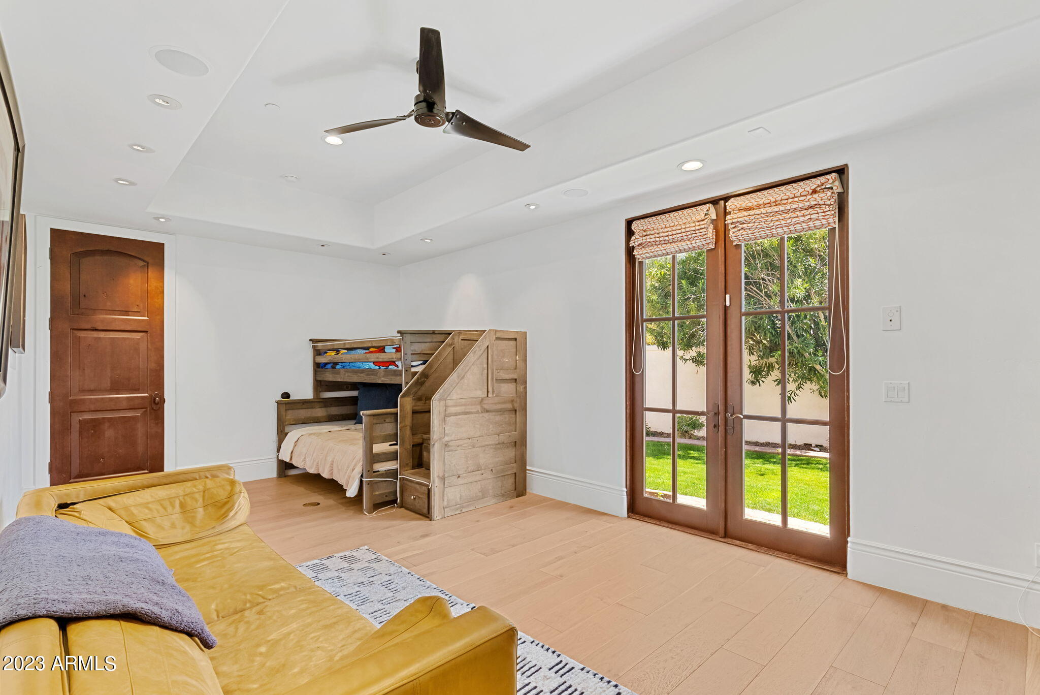 CAMELBACK COUNTRY CLUB ESTATES - Residential