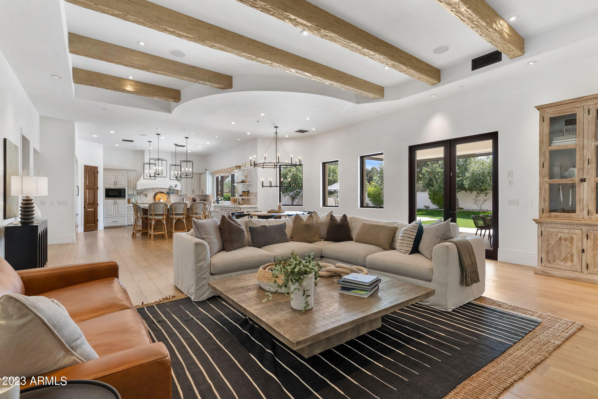 CAMELBACK COUNTRY CLUB ESTATES - Residential