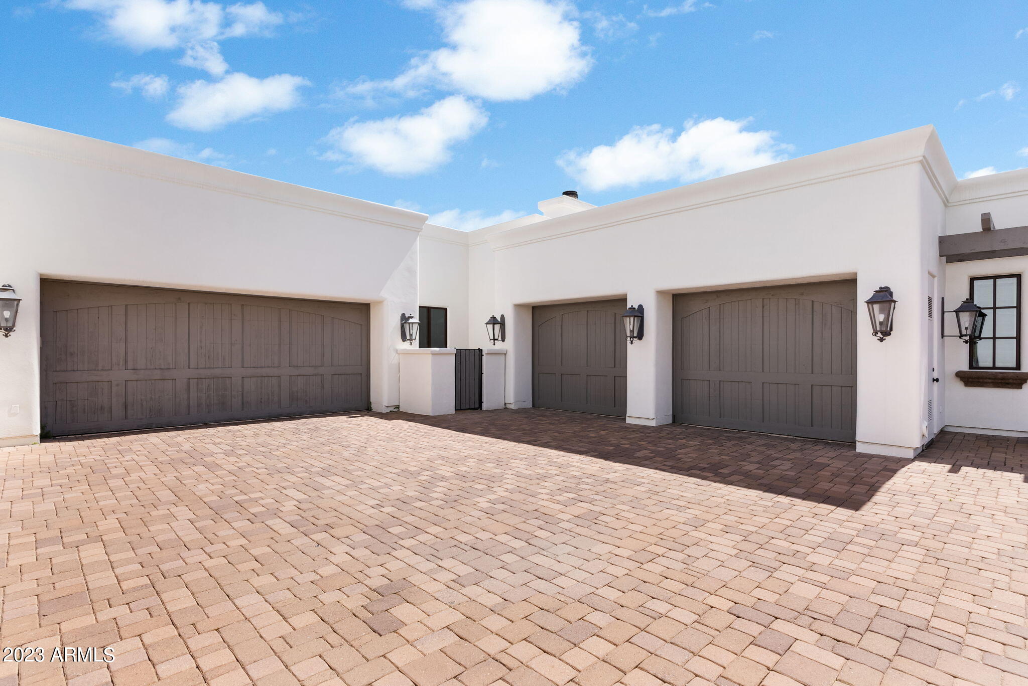 CAMELBACK COUNTRY CLUB ESTATES - Residential