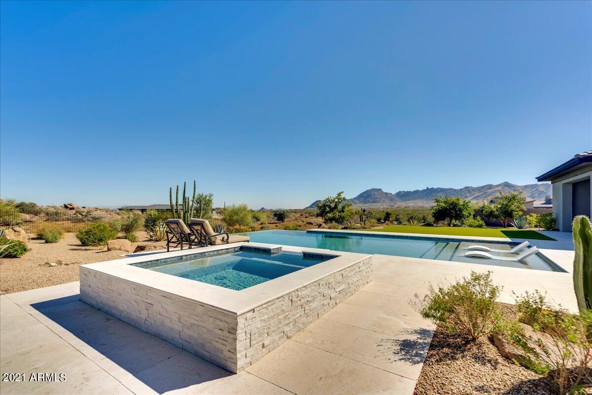 BOULDER RANCH - Residential