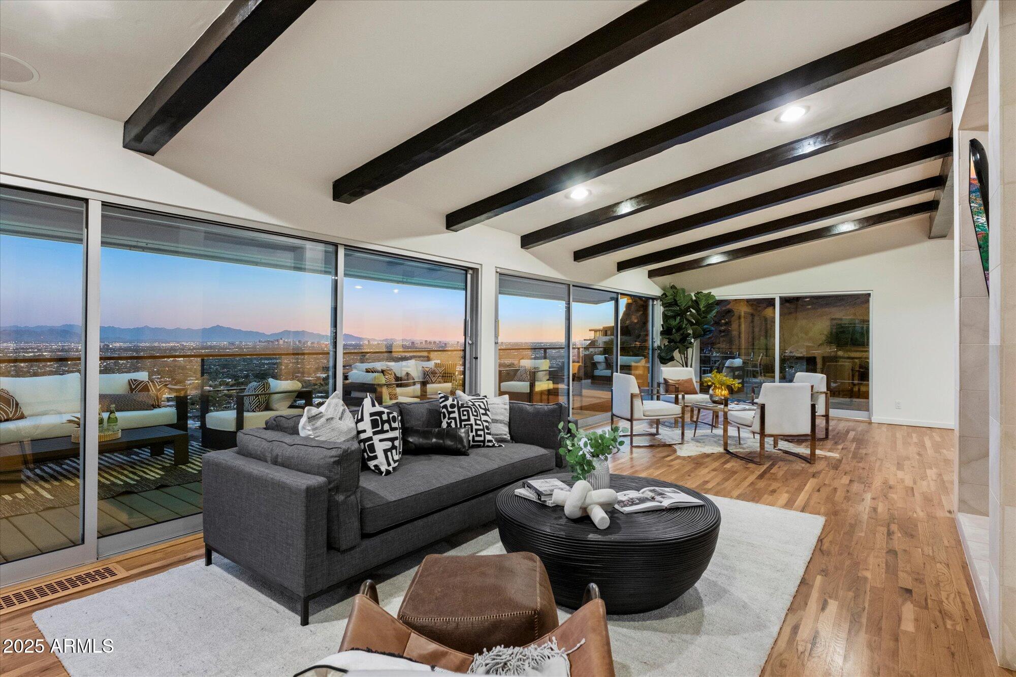 RED ROCK NORTH - Residential