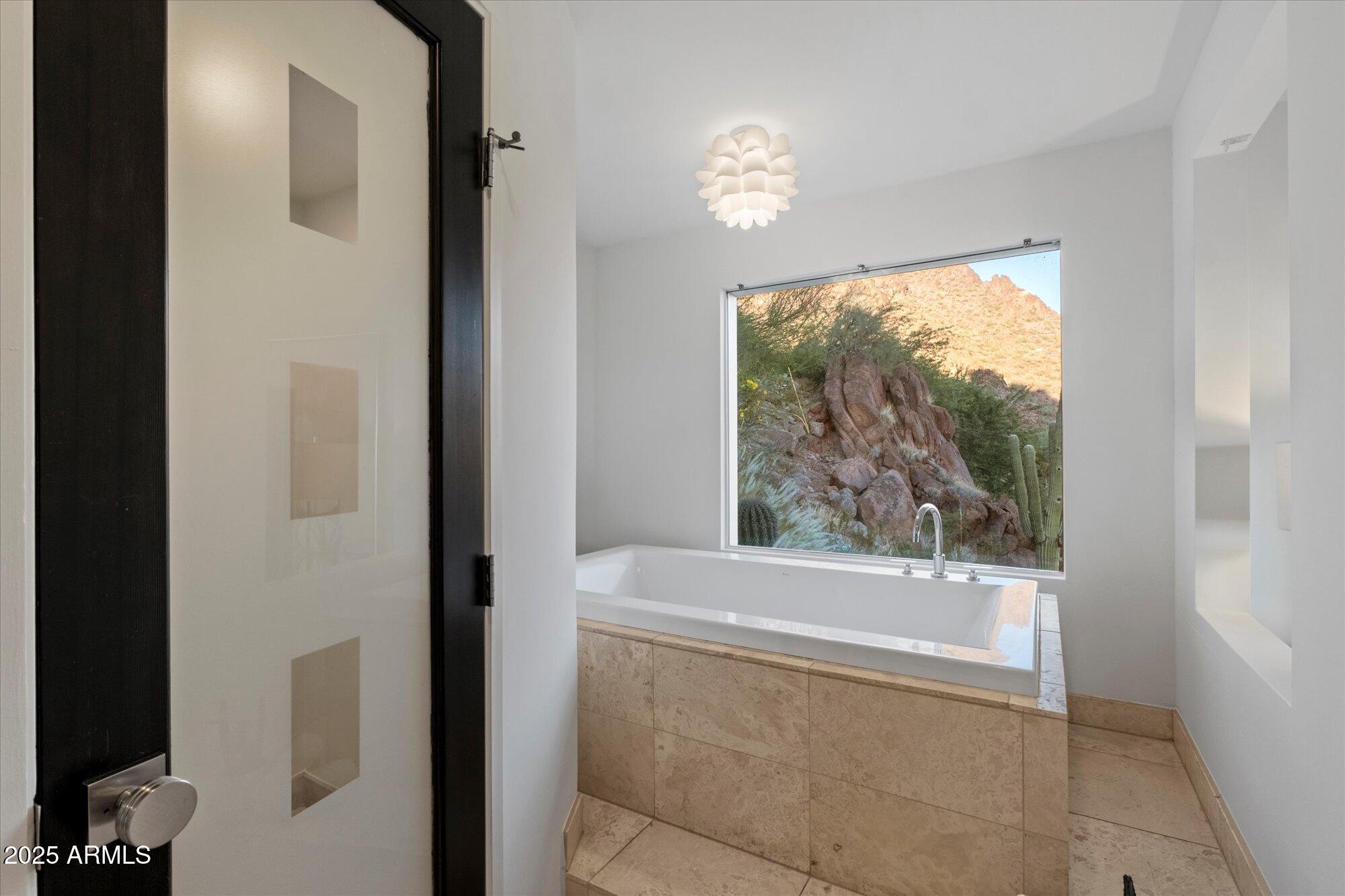 RED ROCK NORTH - Residential