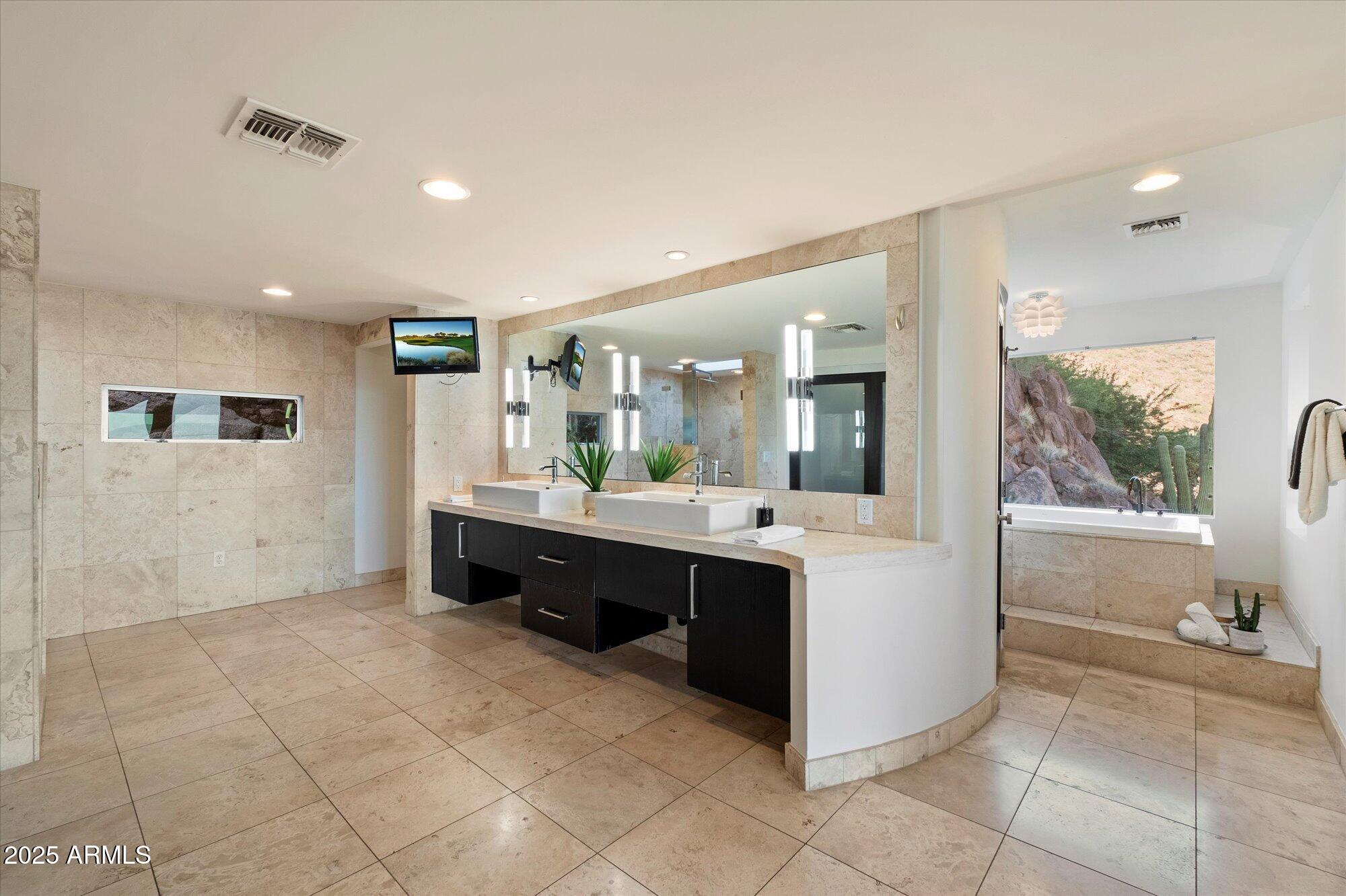 RED ROCK NORTH - Residential