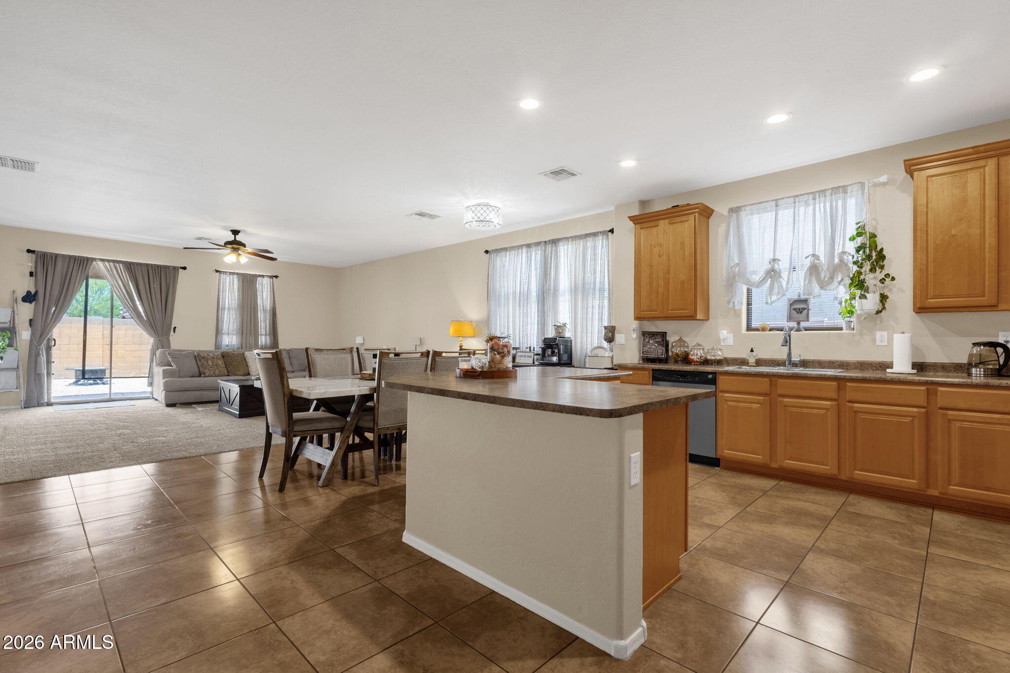 SOUTHERN VIEWS - Residential